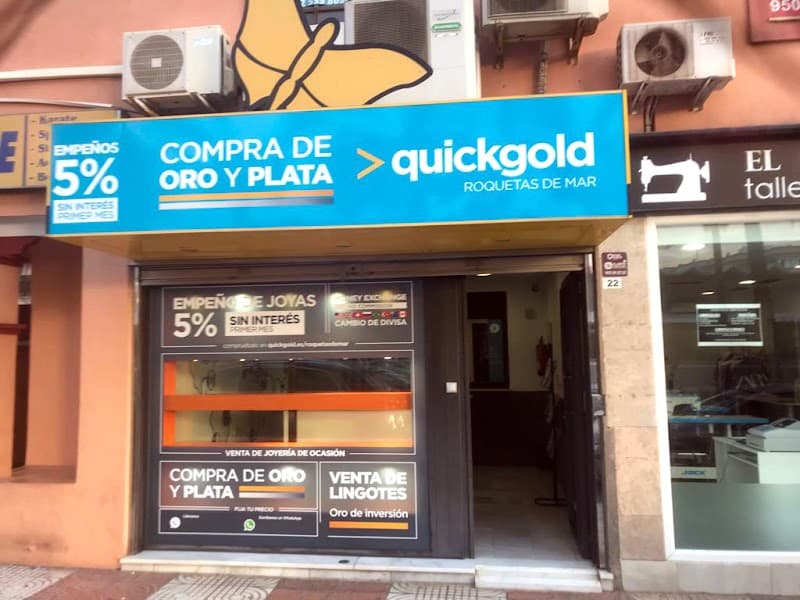 Fachada de Quickgold Roquetas de Mar en Carretera de Alicún, 22