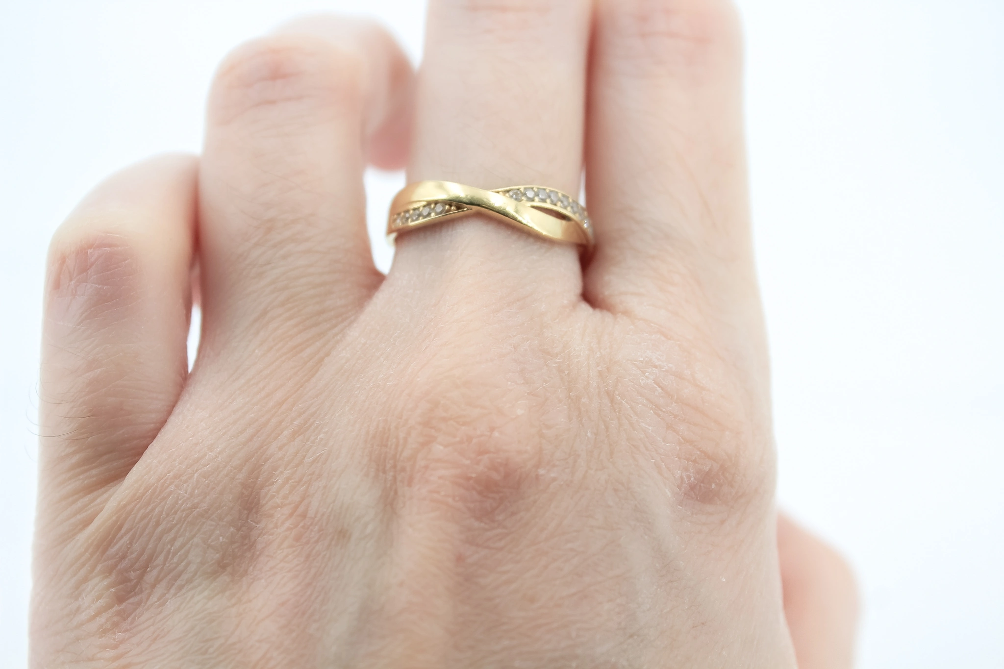 Anillo ondulado de oro 18K — foto 3