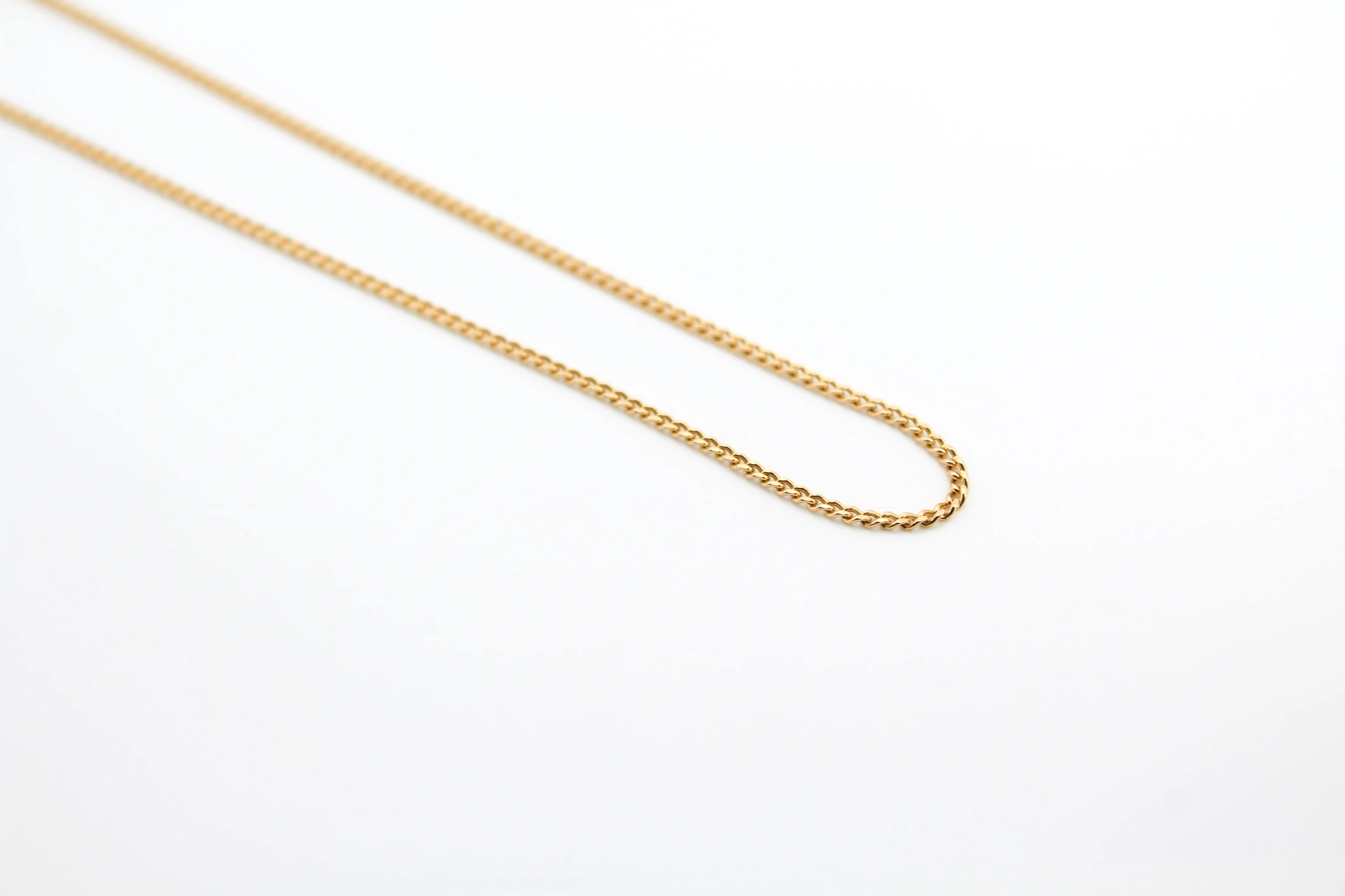 Cadena de oro barbada 18K — vista alternativa
