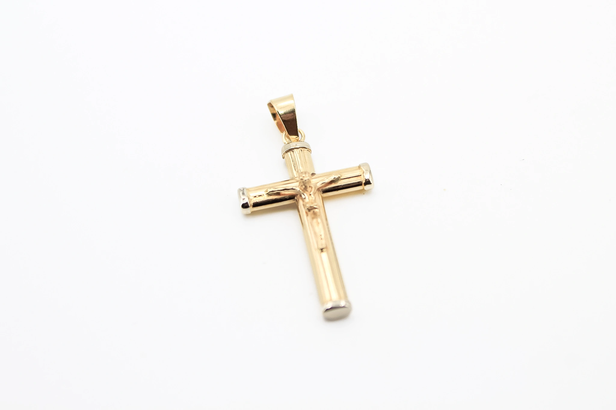 Colgante cruz de oro 18K