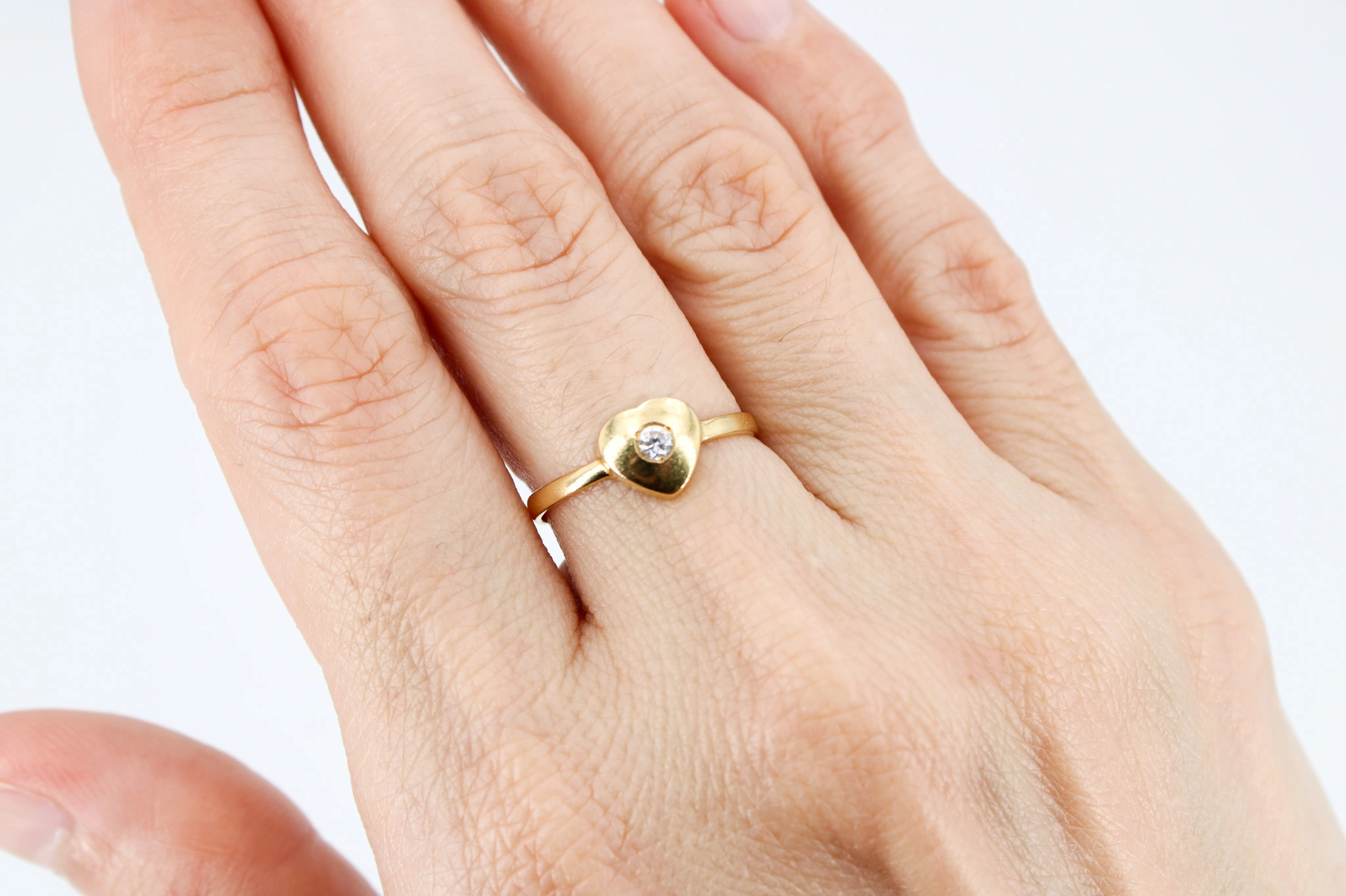 Anillo forma corazón de oro 18K — foto 3