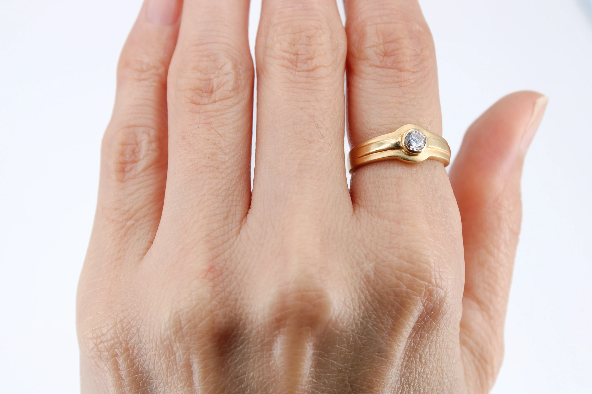 Anillo solitario de oro 18K — foto 3