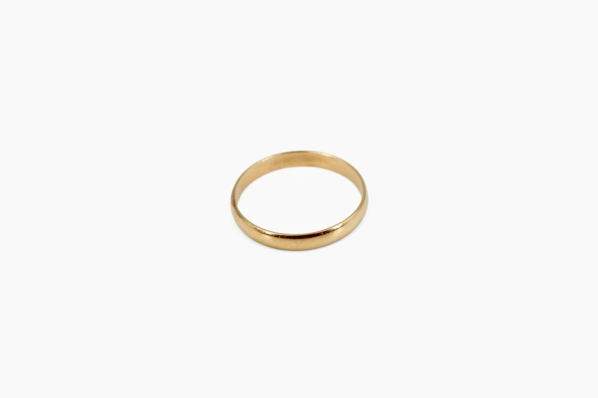 Alianza de oro de 18k
