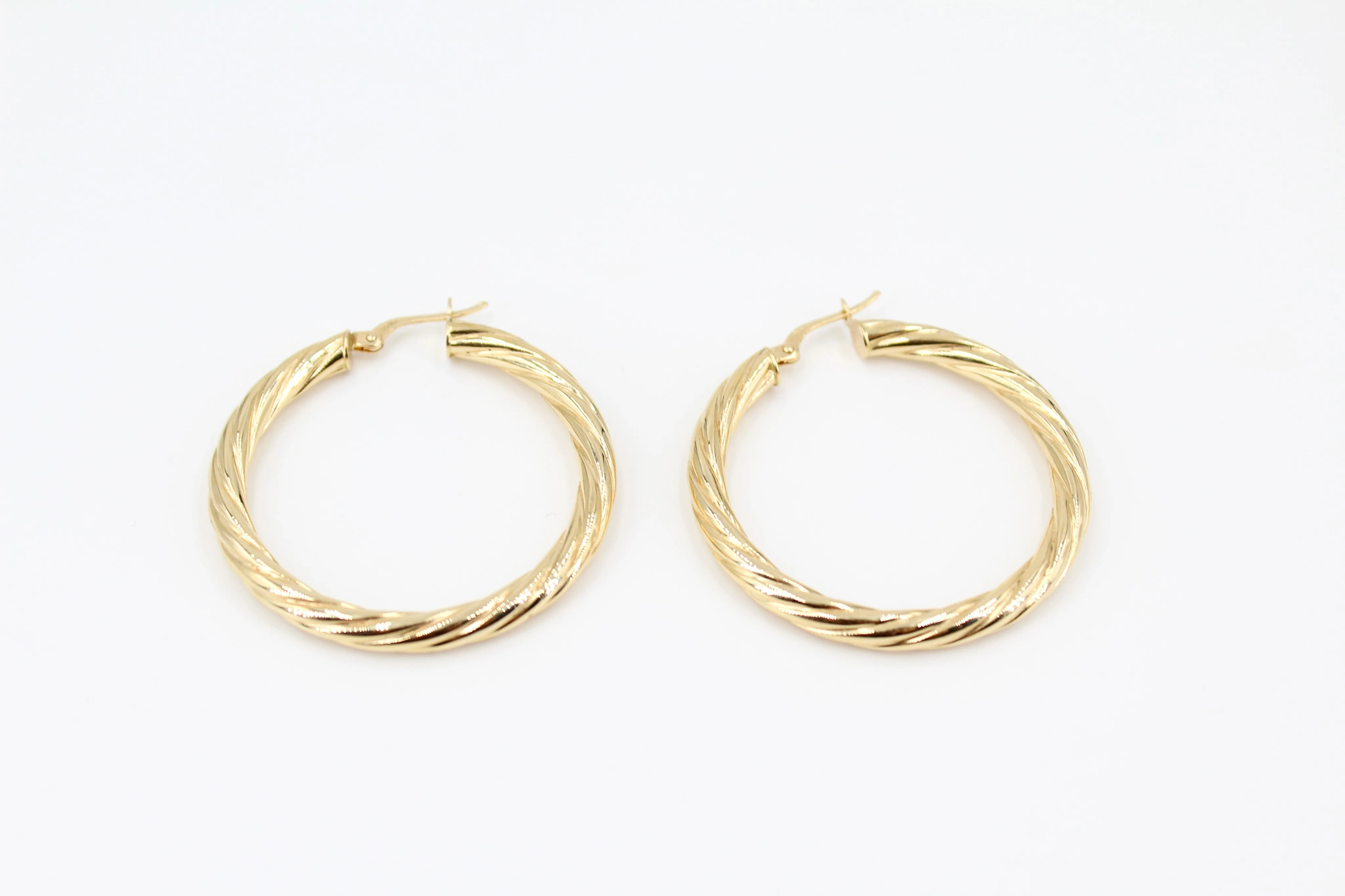 Pendientes aro texturizado de oro 18K