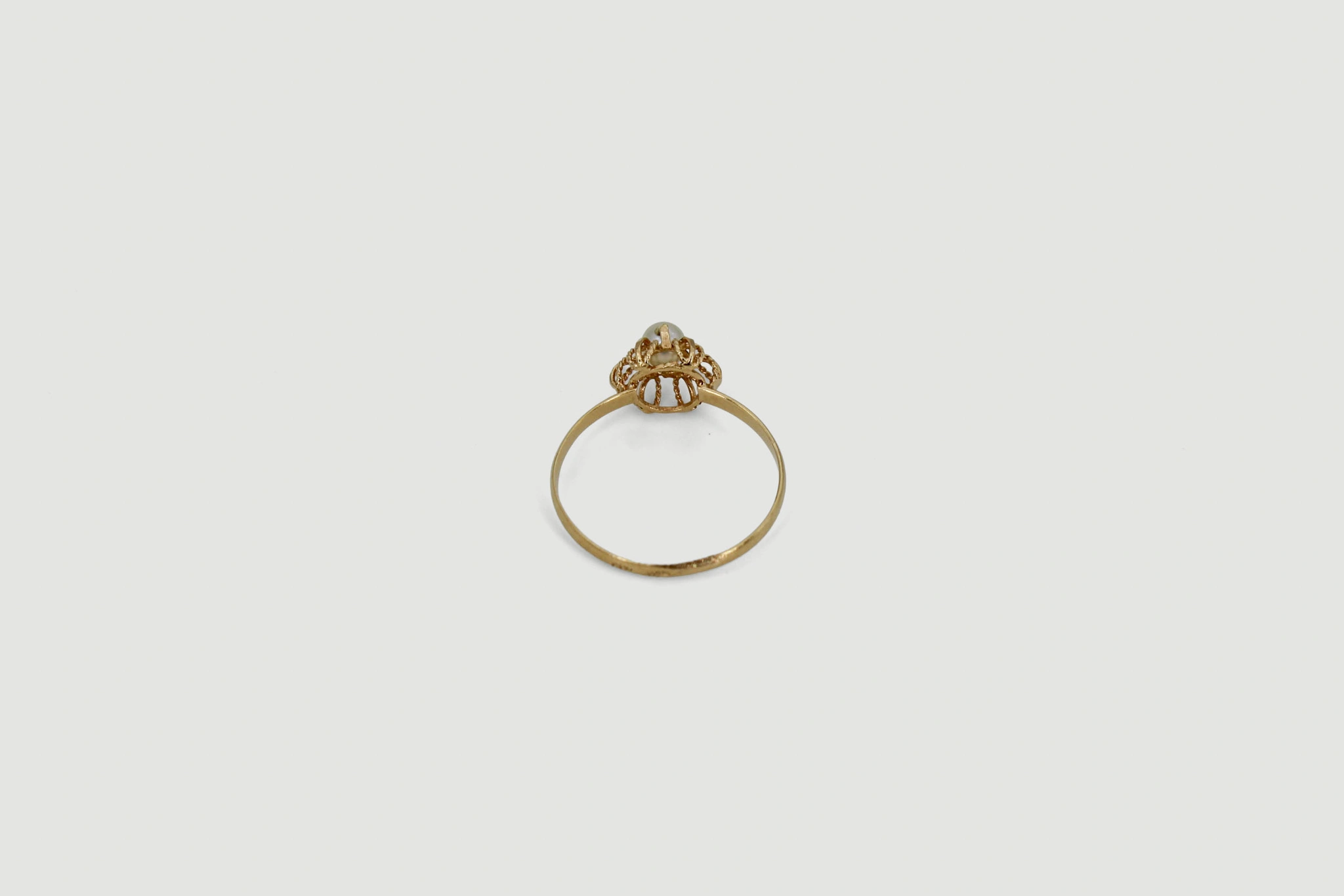 Solitario de Oro de 18k con Perla Floral — vista alternativa