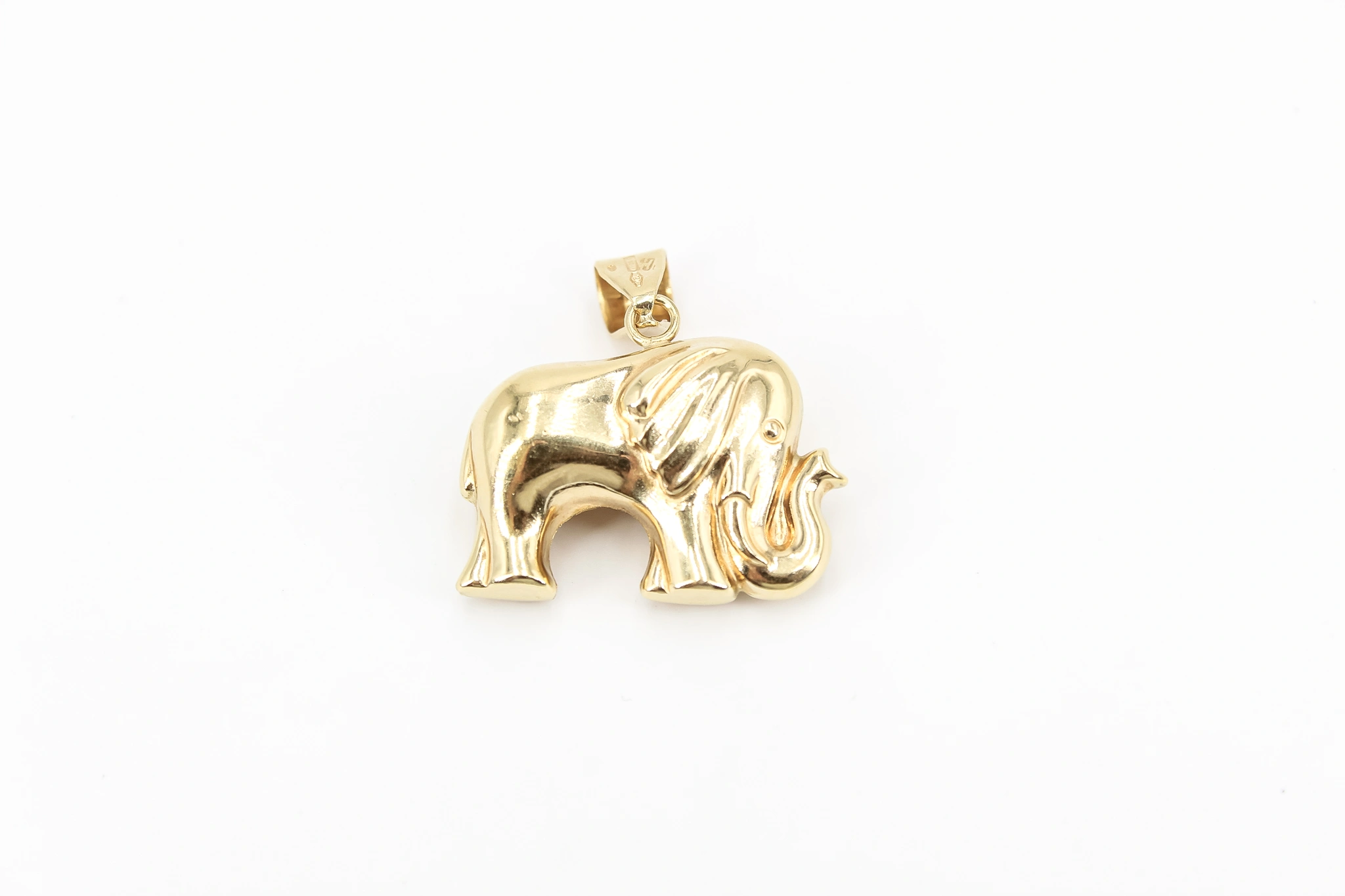 Colgante forma de elefante de oro 18K — foto 3