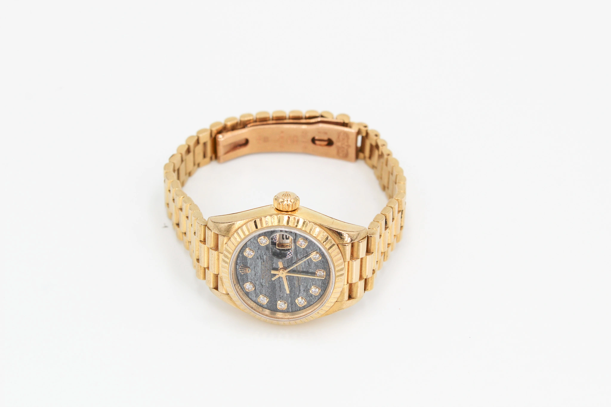 Reloj automático de oro de 18k con diamantes Royal Hysteria