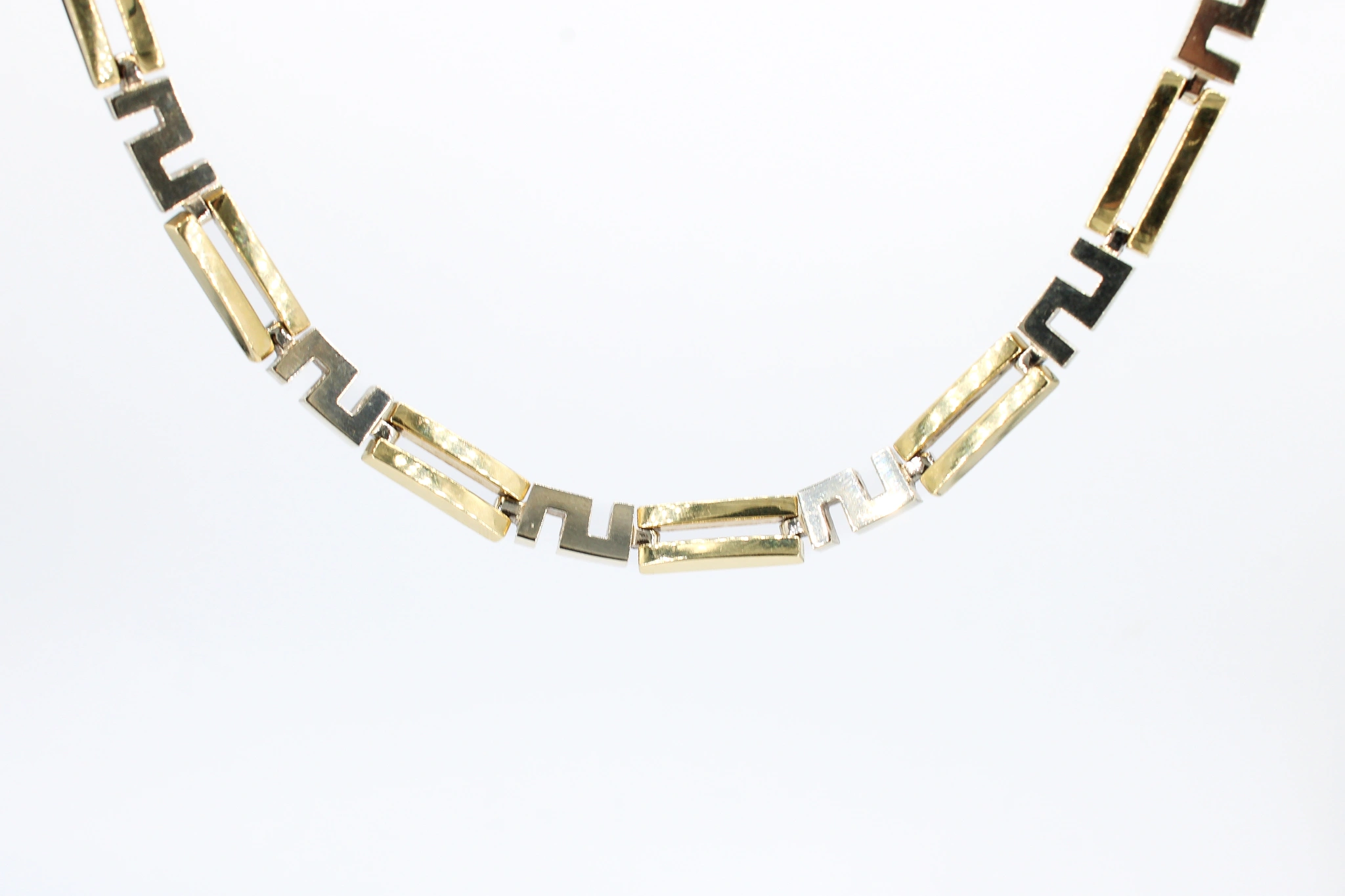 Gargantilla de oro combinado de 18k bicolor con eslabones geométricos
