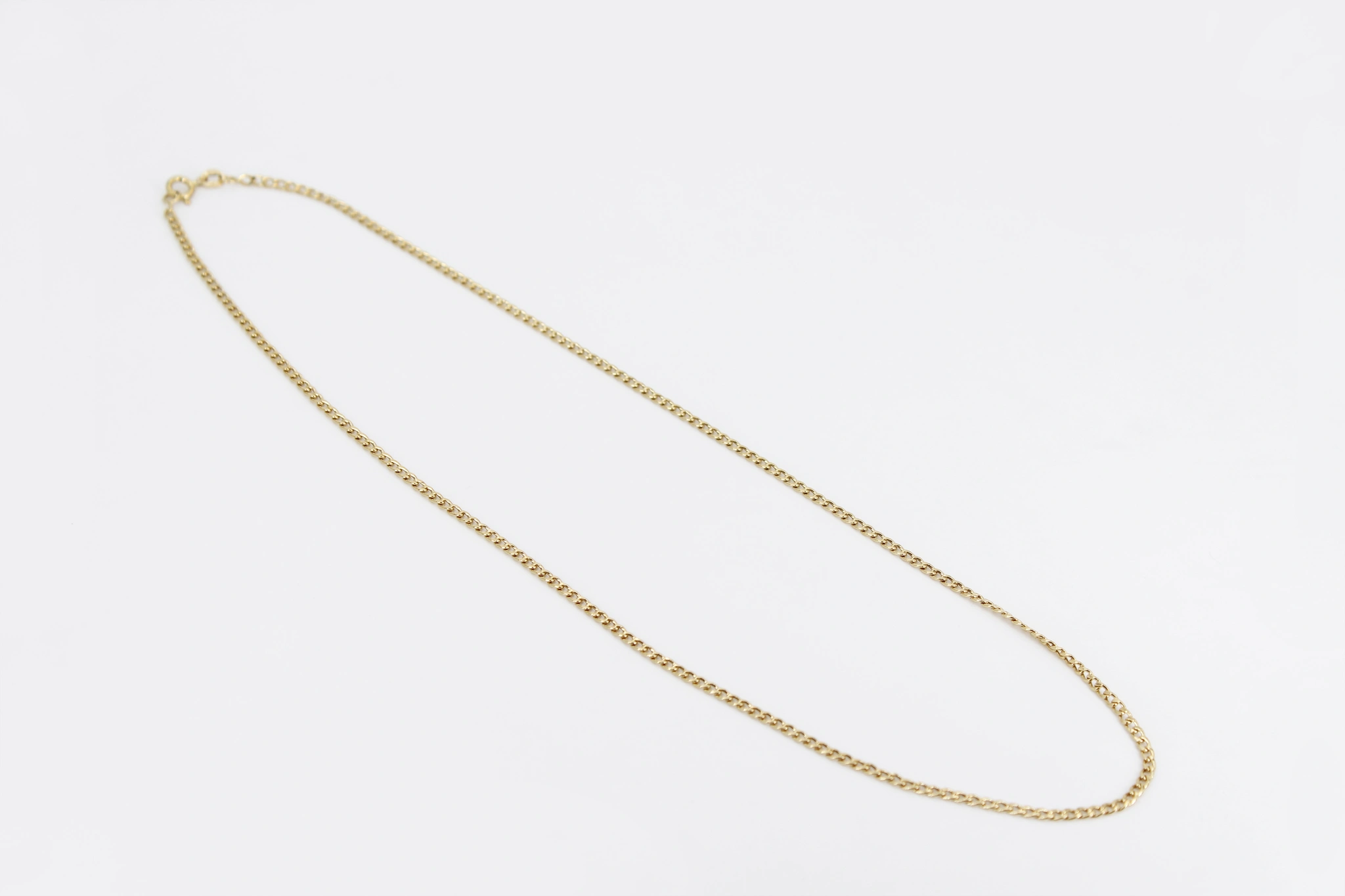 Cadena barbada de oro 18K — vista alternativa
