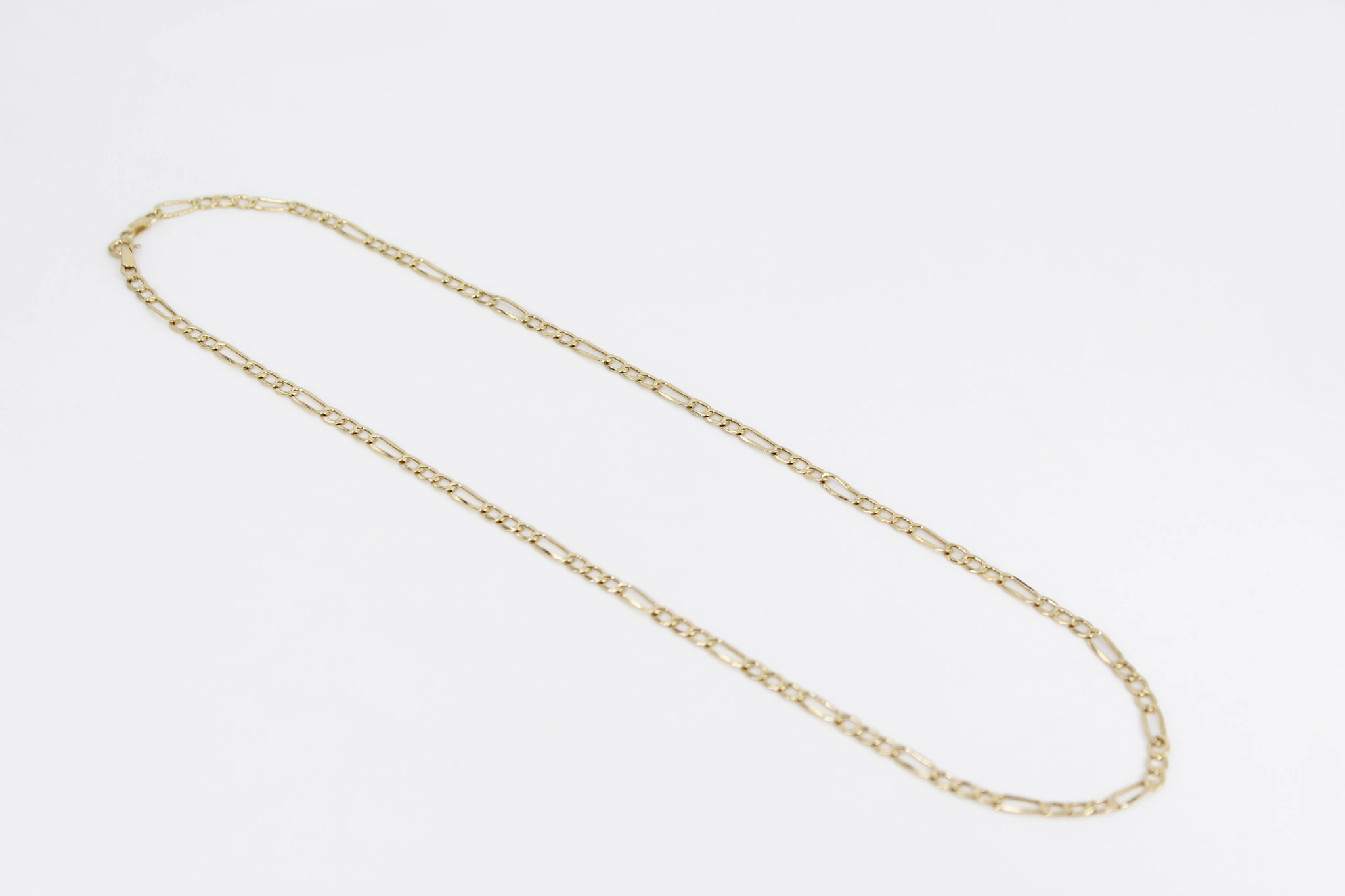 Cadena Figaro de oro 18K — vista alternativa