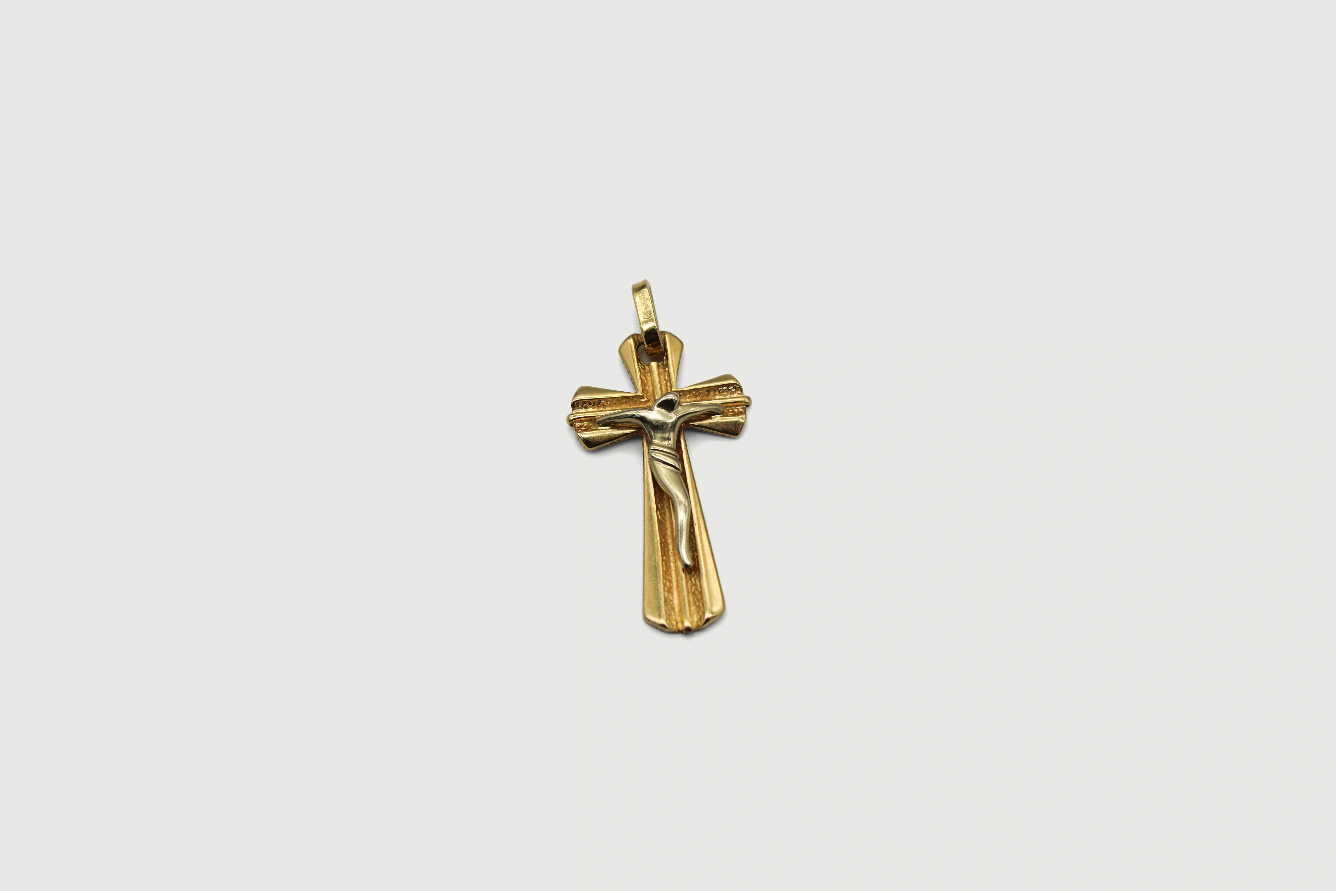 Cruz de oro combinado con Cristo de 18k — foto 3