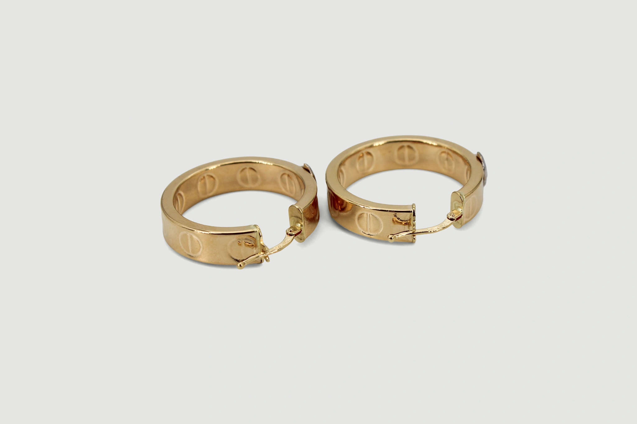 Aro de oro de 18k Medusa con circonitas — vista alternativa
