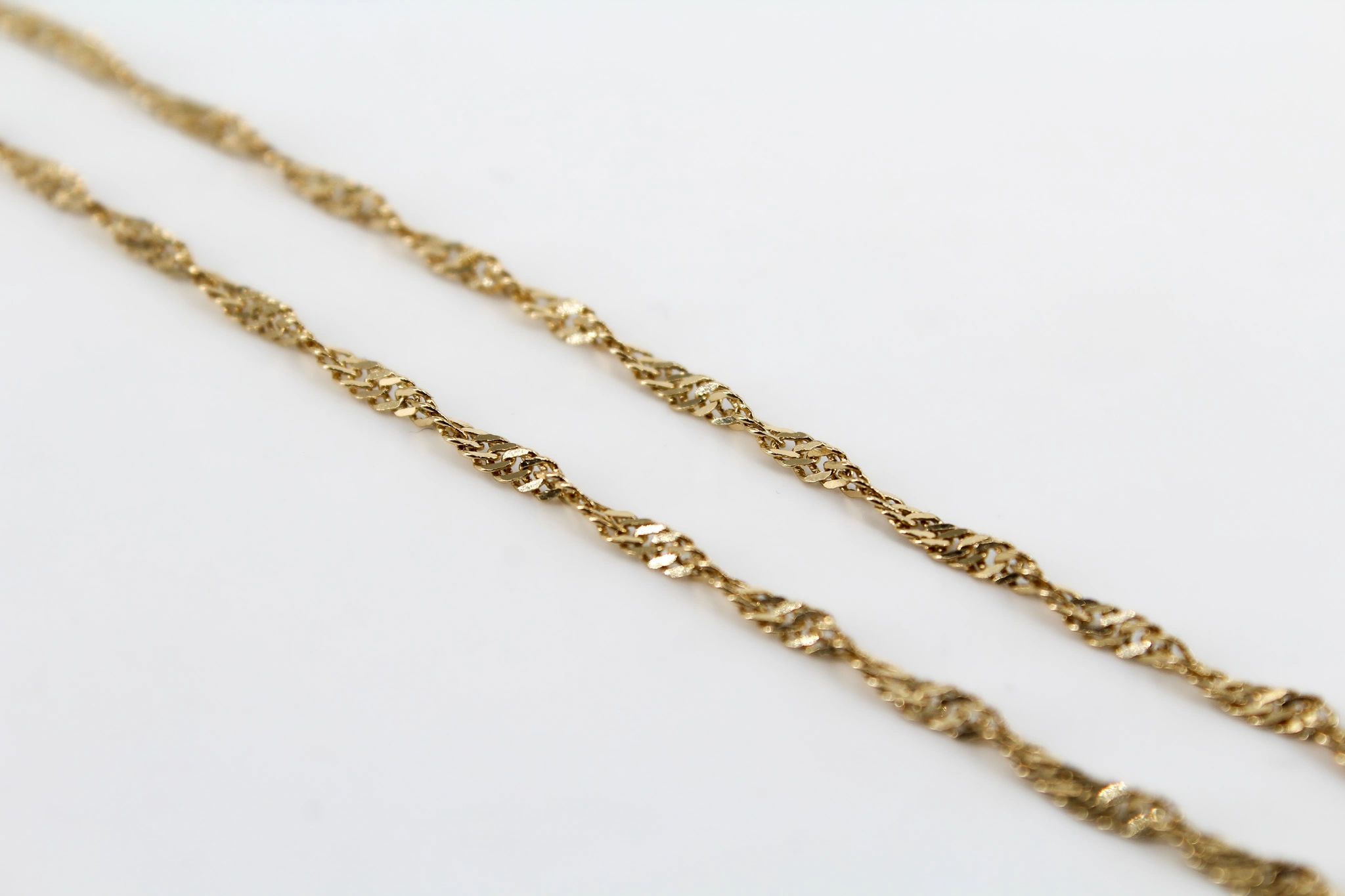 Cadena de oro Singapur 18K — vista alternativa