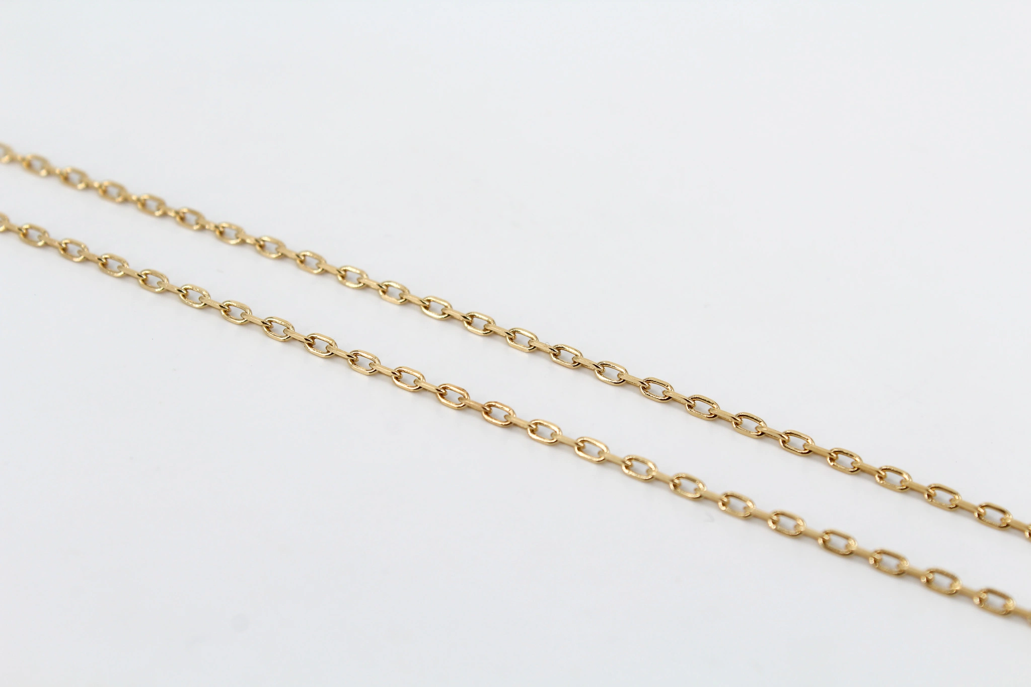Cadena de oro forzada 18K — vista alternativa