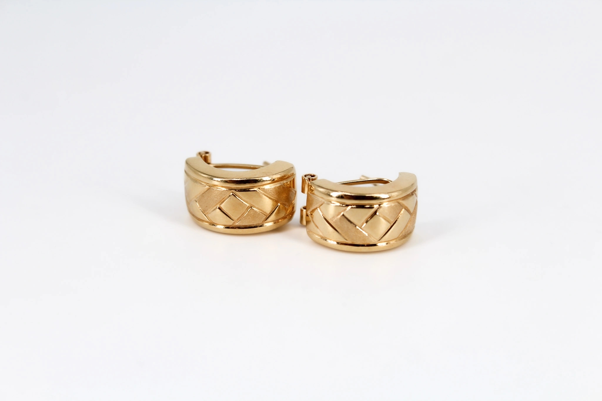 Pendientes aro trenzado de oro 18K