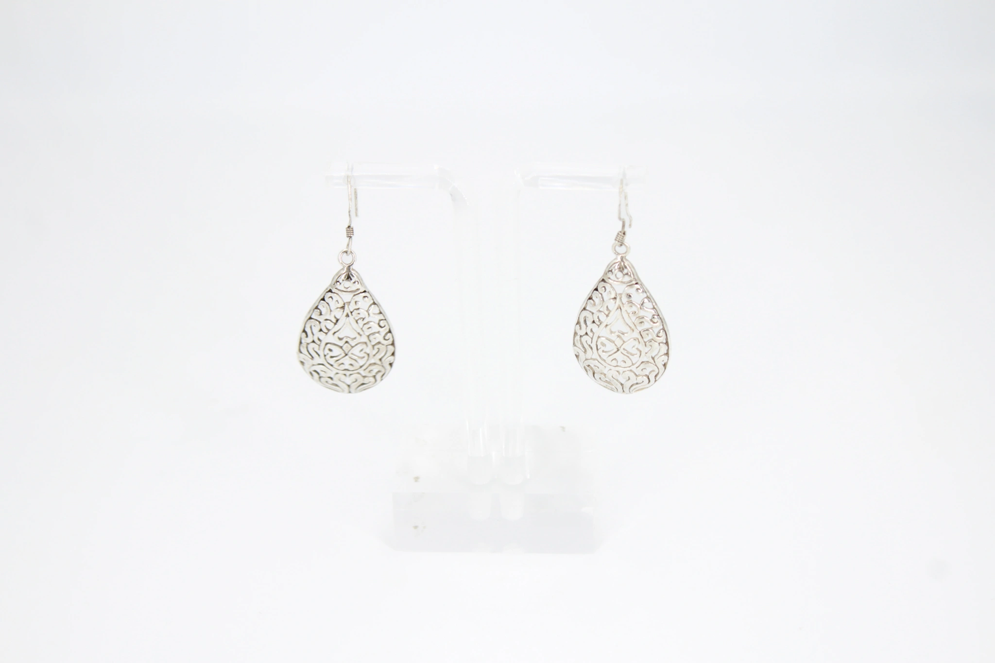 Pendientes forma de lágrima calada de plata 925 — foto 3