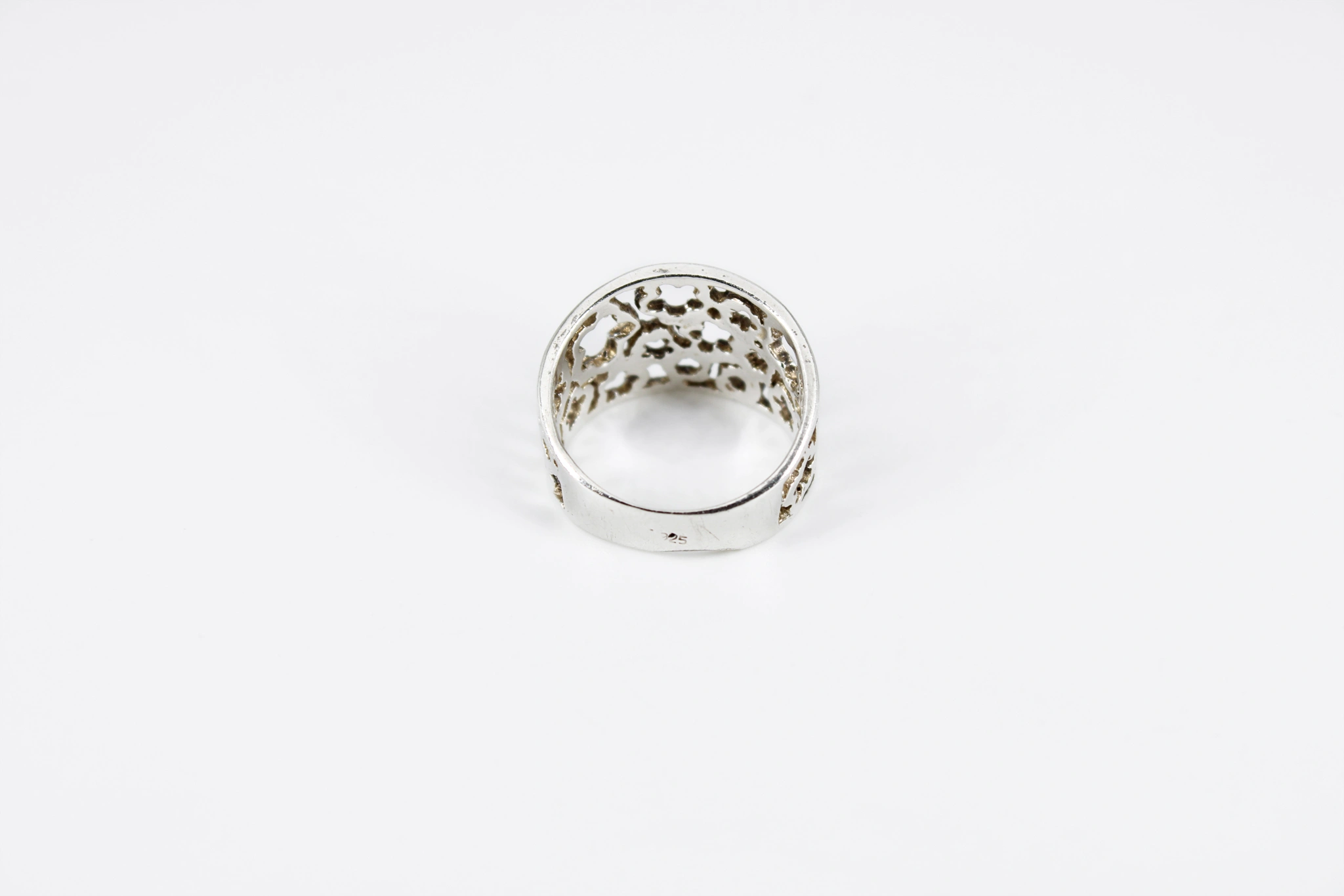 Anillo de plata 925 calado — vista alternativa