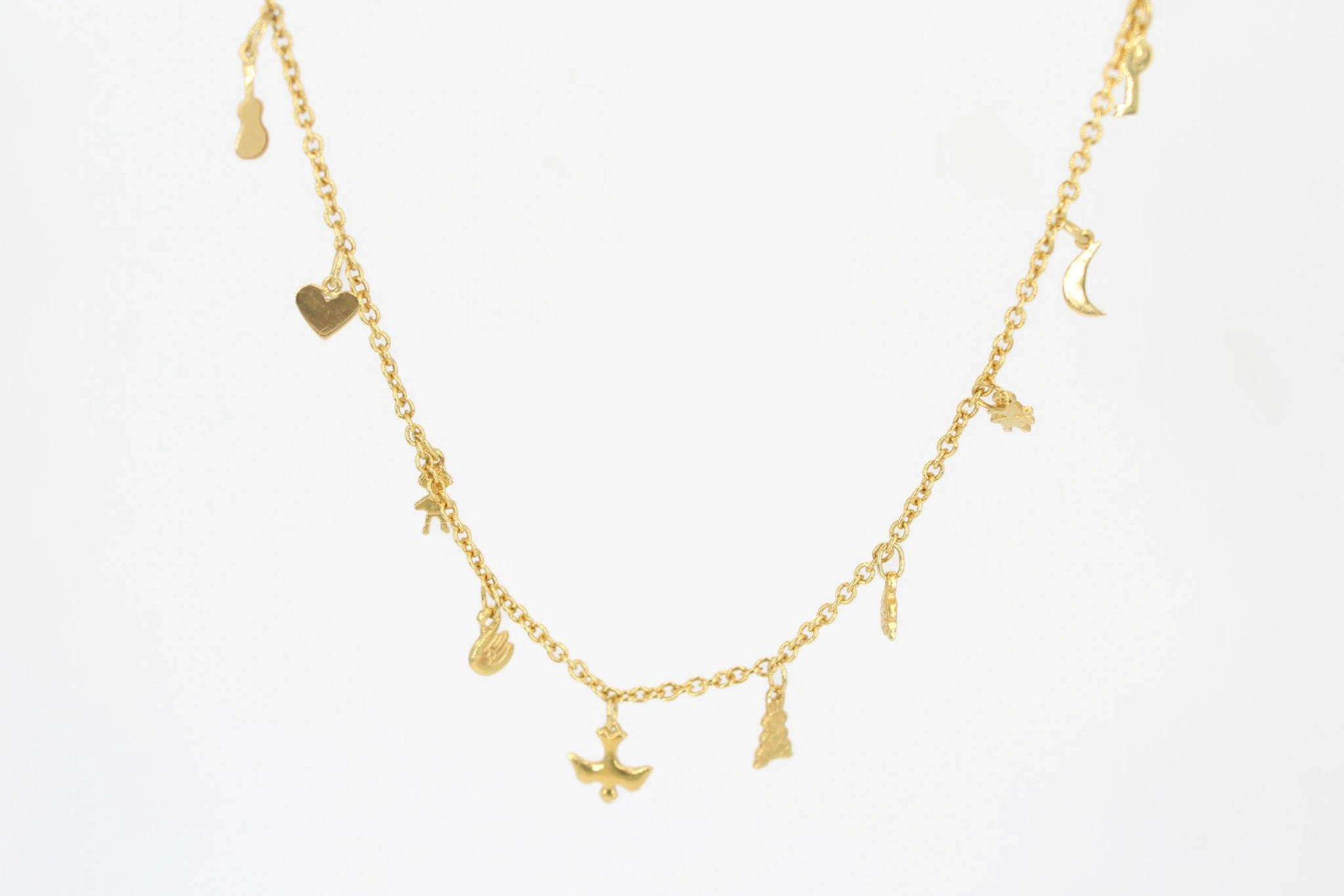 Collar de oro 18K con dijes — foto 3