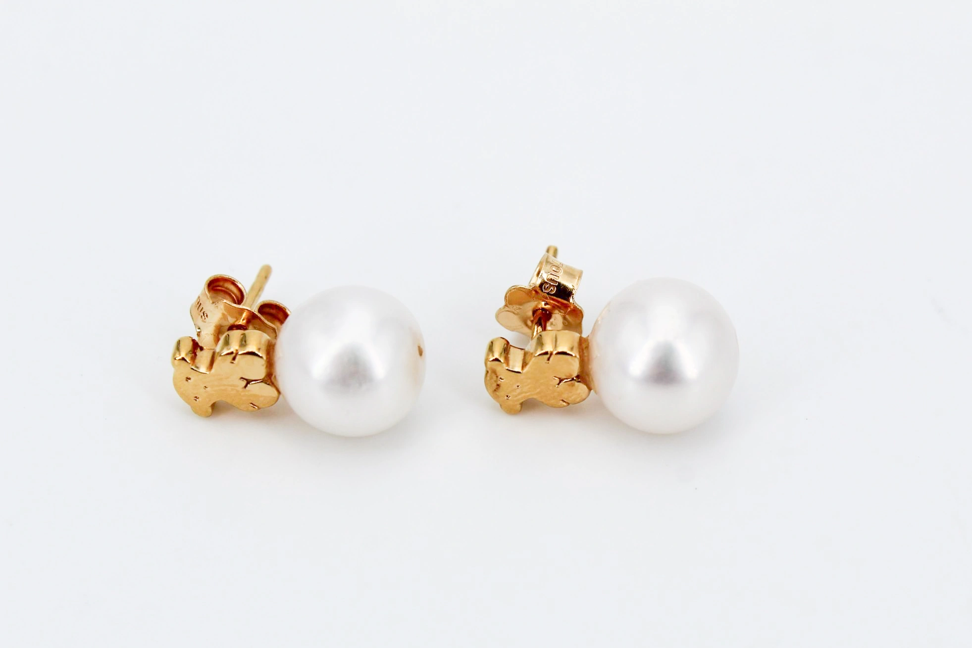 Pendientes de oro de 18K con perlas