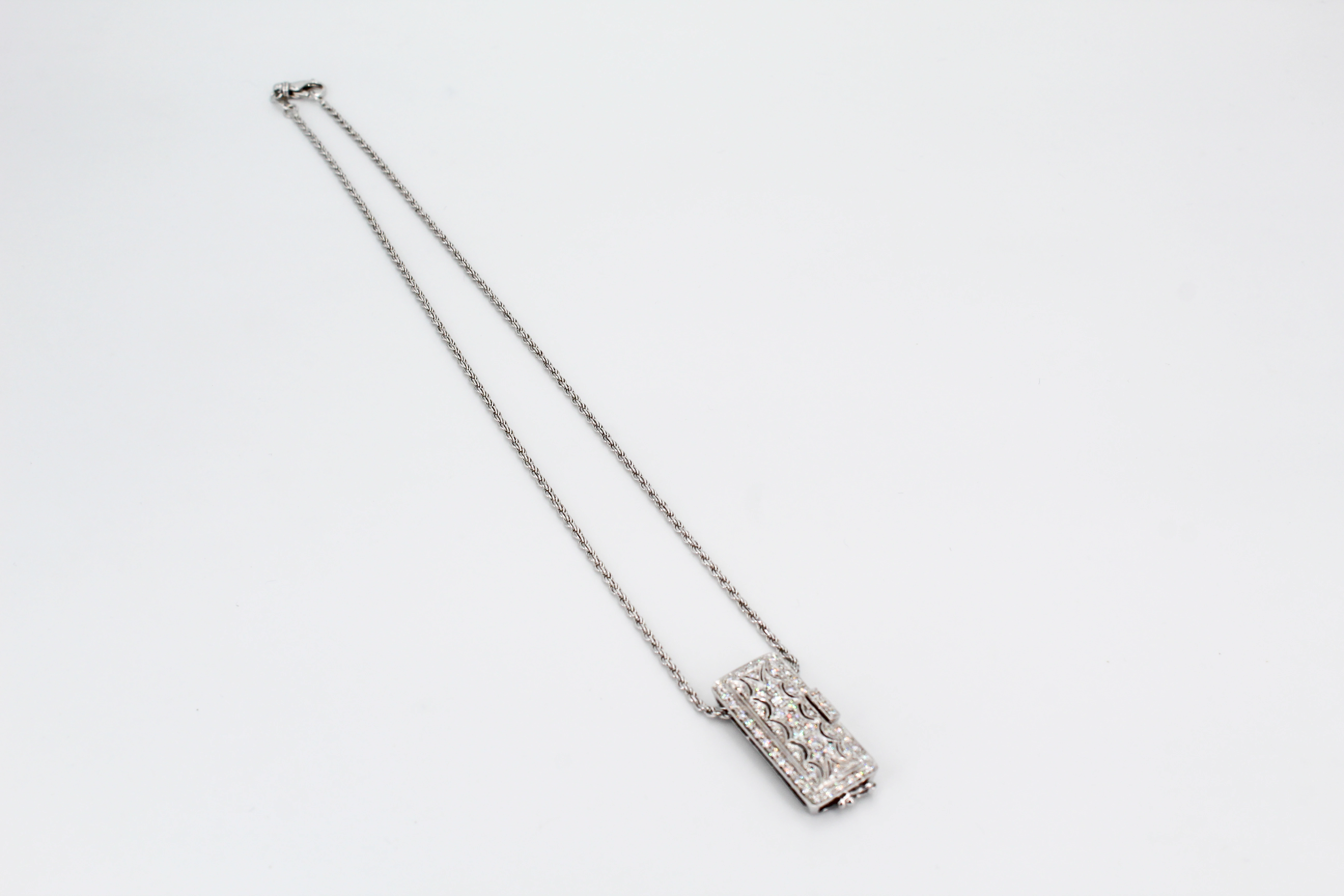 Collar de oro blanco de 18k con diamantes salomónico — foto 3