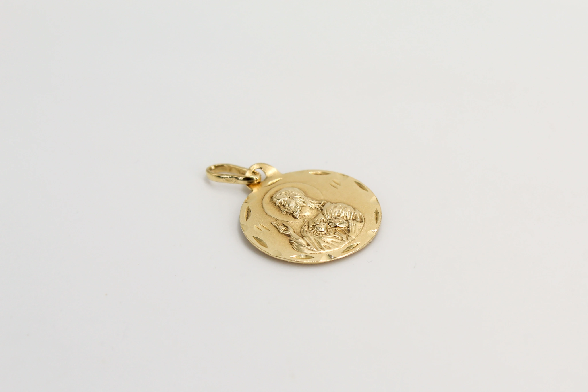 Medalla de oro 18K Virgen con Niño