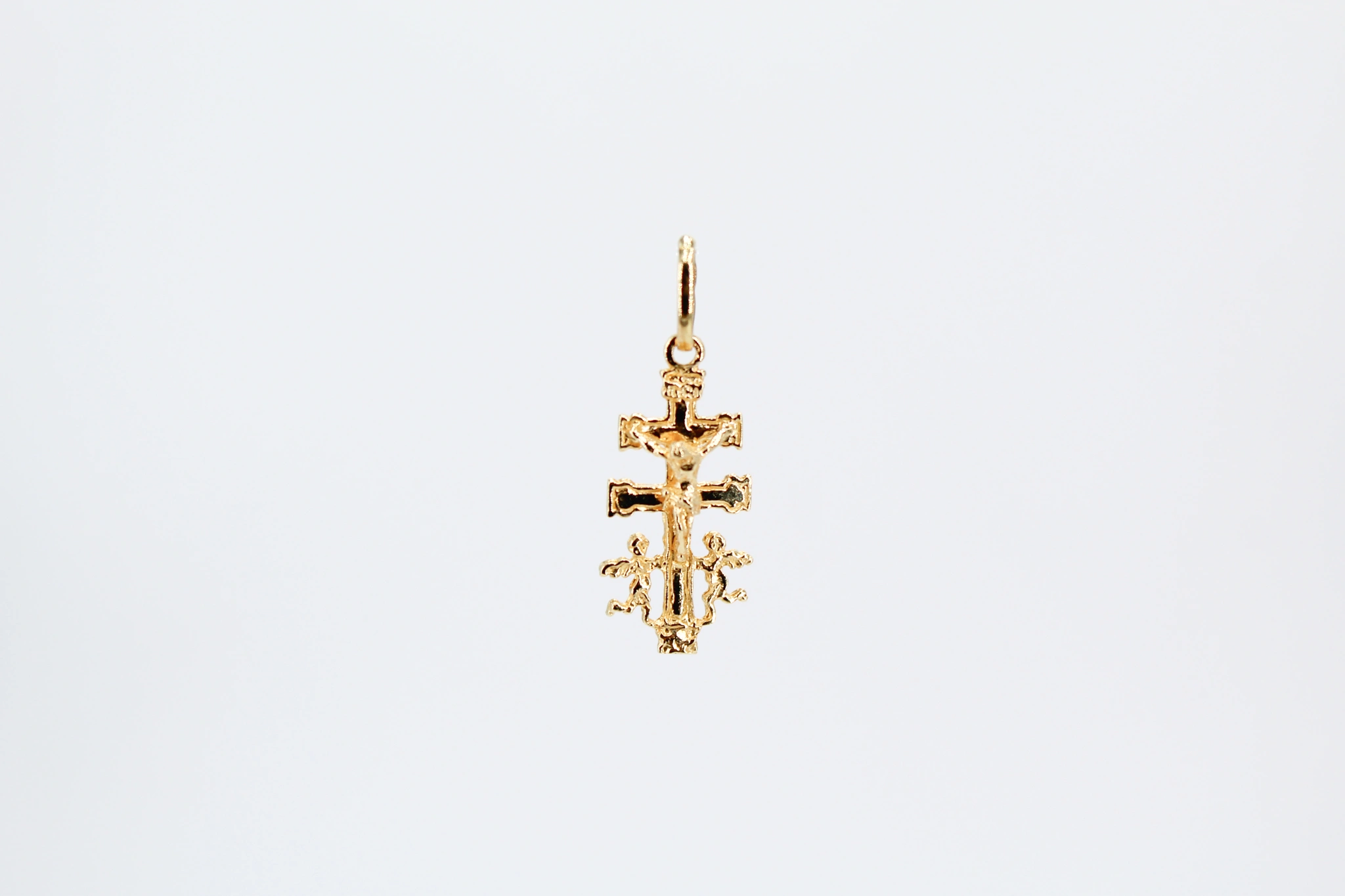 Cruz de oro de 18k con querubines — foto 3