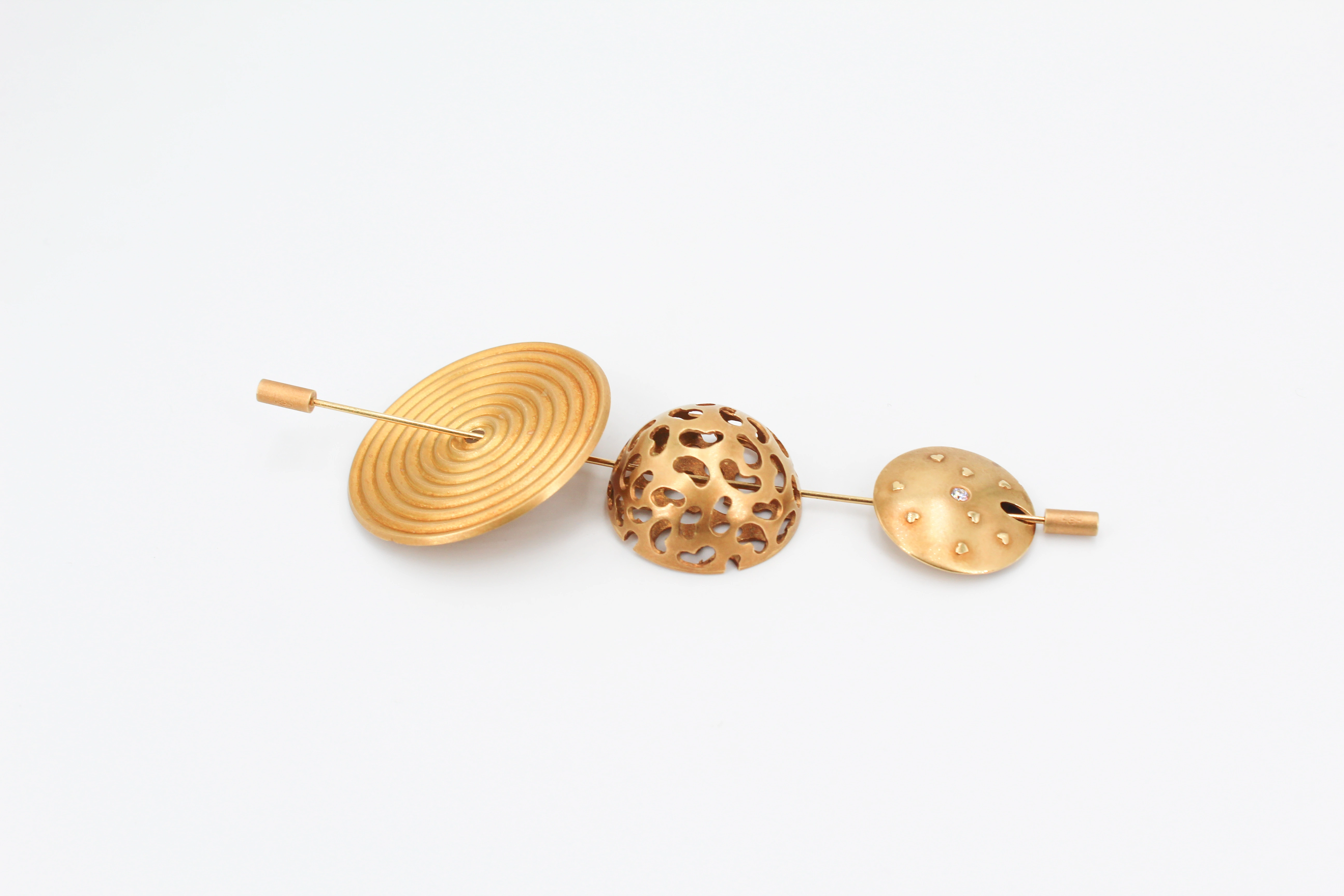 Broche de oro de 18k
