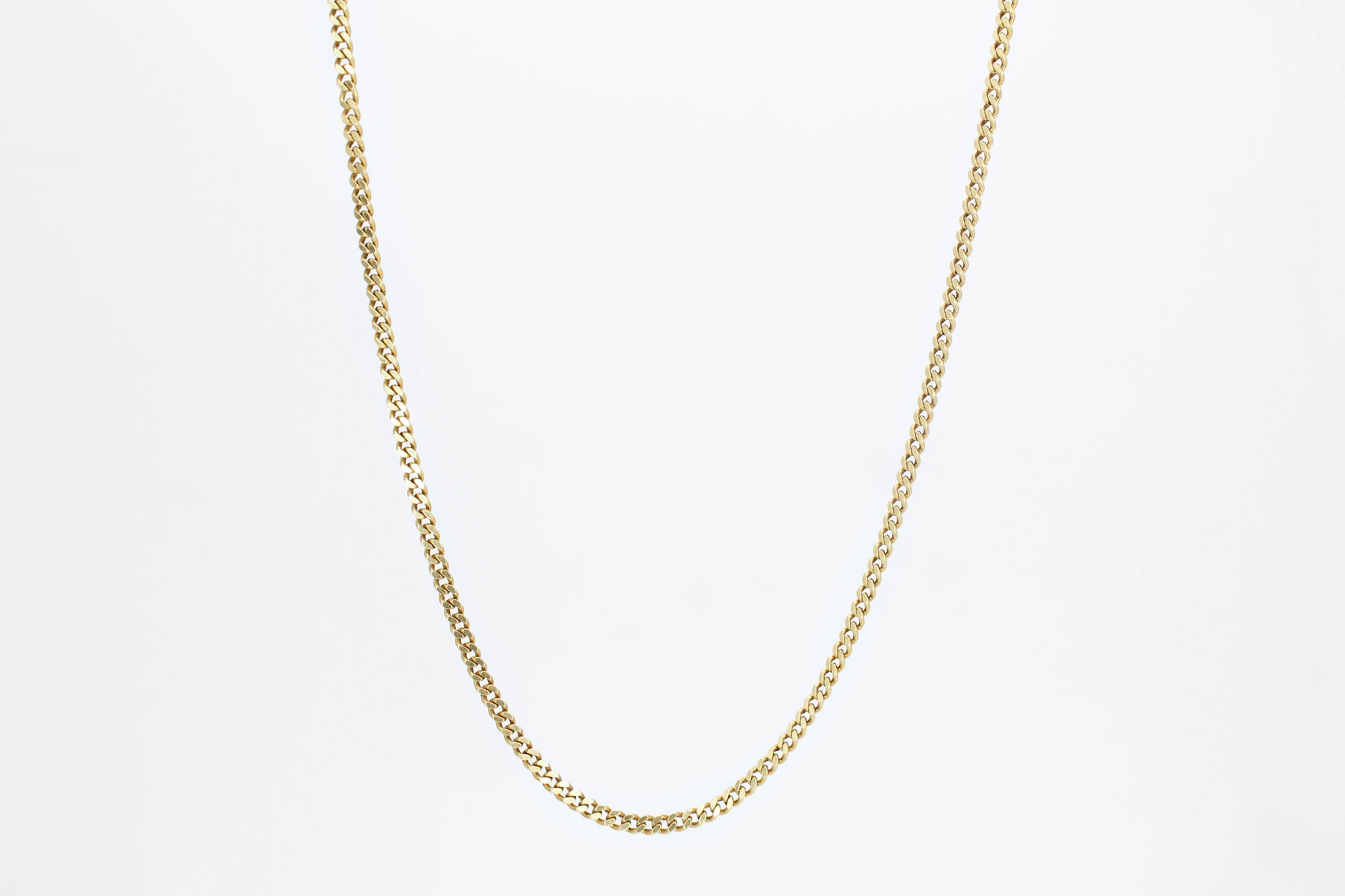 Cadena barbada de oro 18K