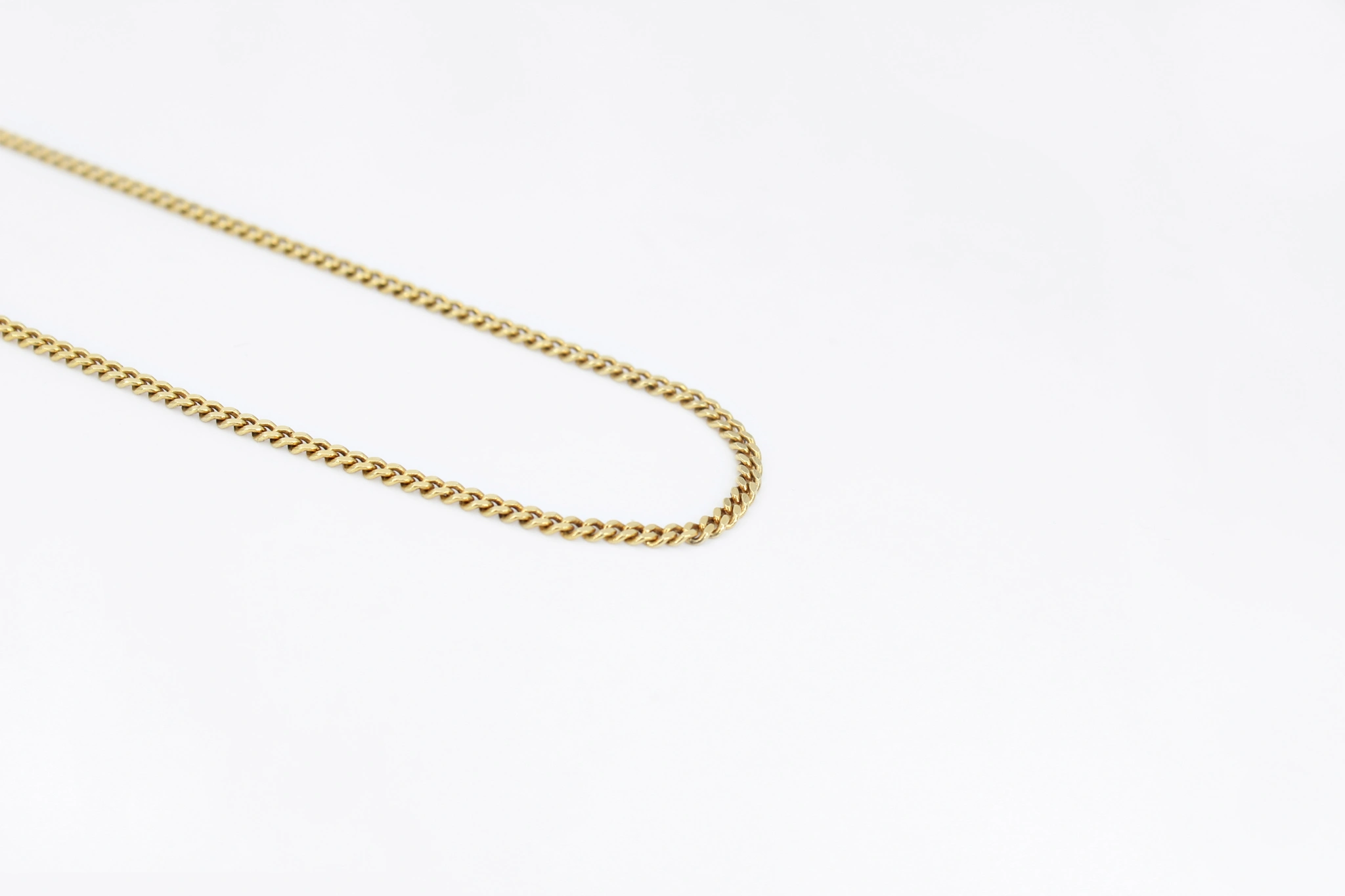 Cadena barbada de oro 18K — vista alternativa