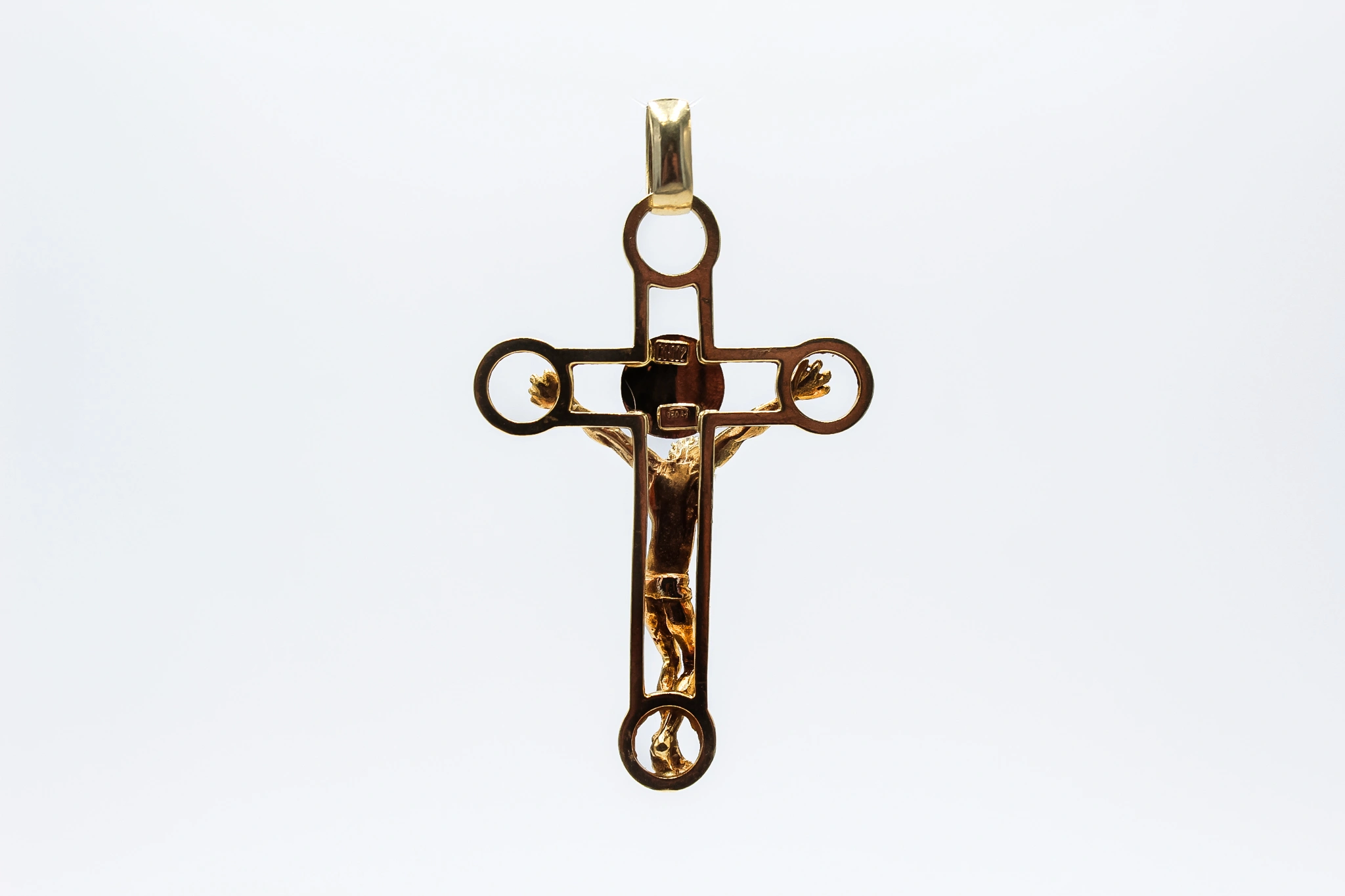 Colgante crucifijo de oro 18K — foto 3