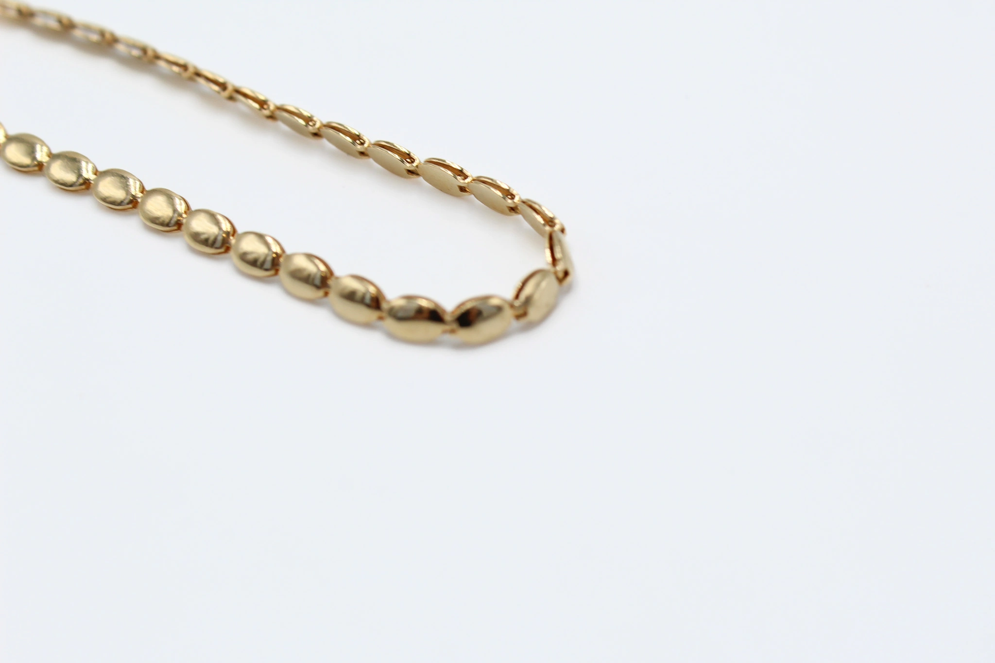 Pulsera de oro 18K eslabones grano