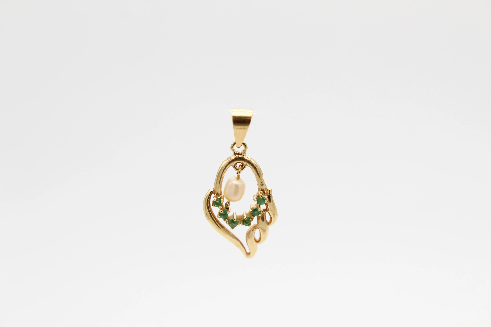 Colgante de oro 18K con perla y piedras verdes — foto 3