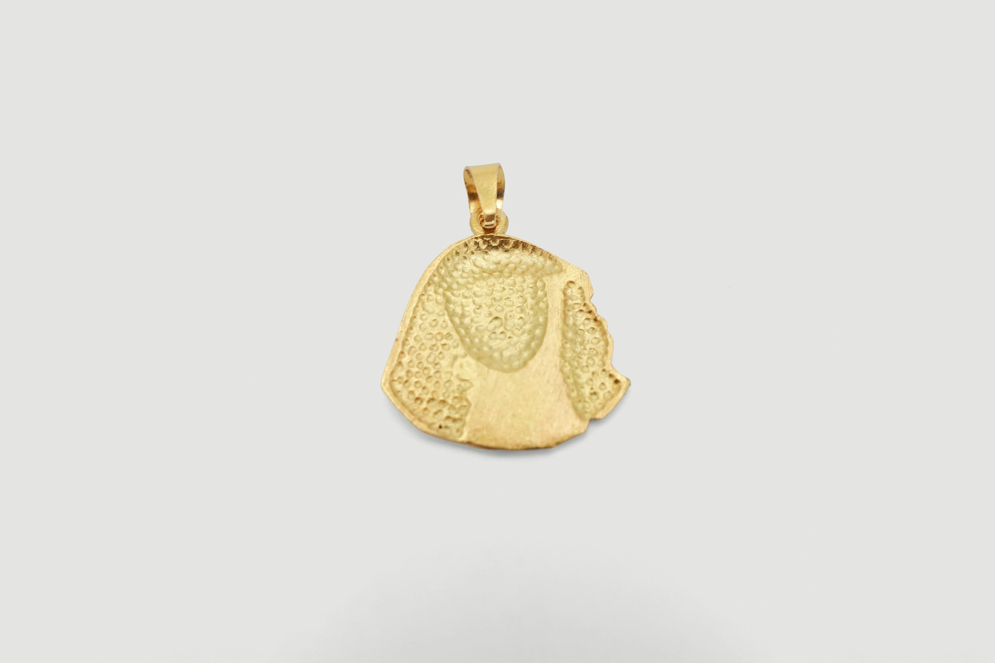 Medalla de oro de 18k Virgen de la Macarena — vista alternativa