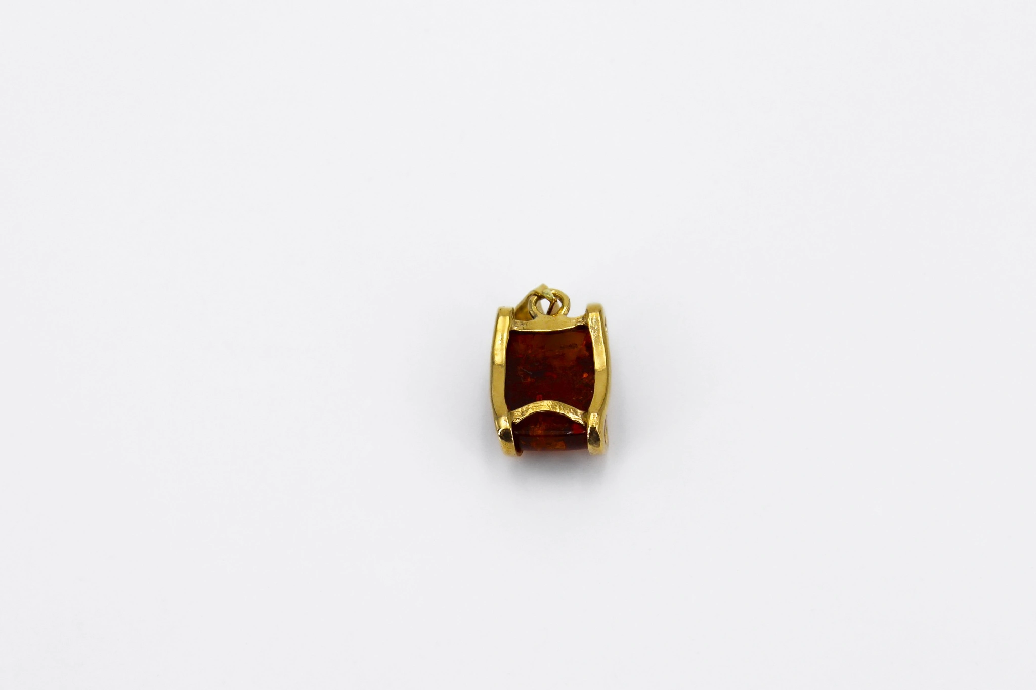 Colgante de oro 18K rectangular — vista alternativa