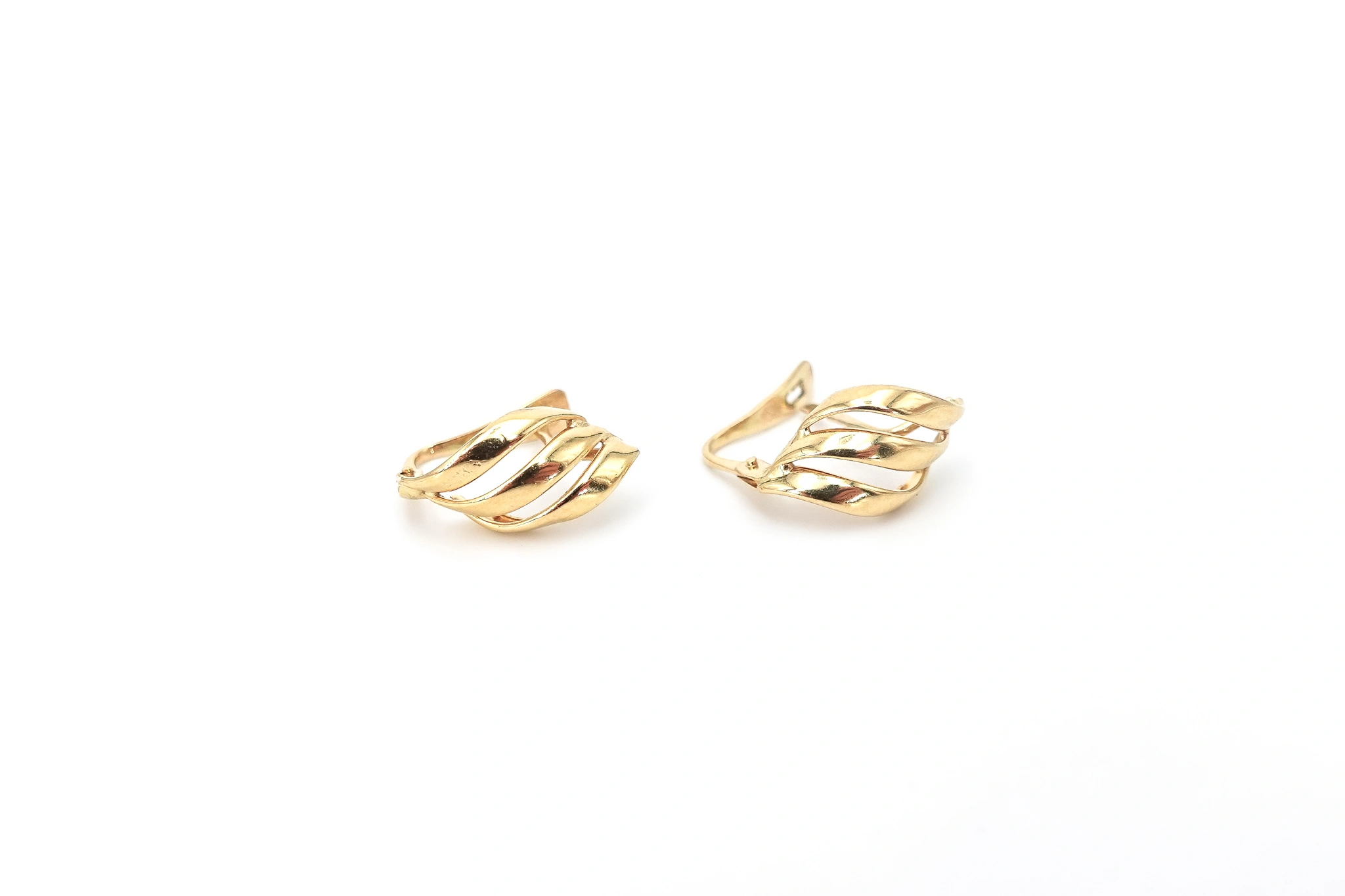 Pendiente de oro 18K