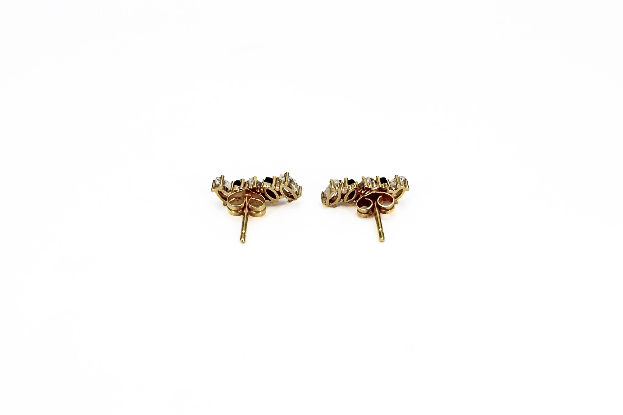 Pendiente de oro 18K — vista alternativa