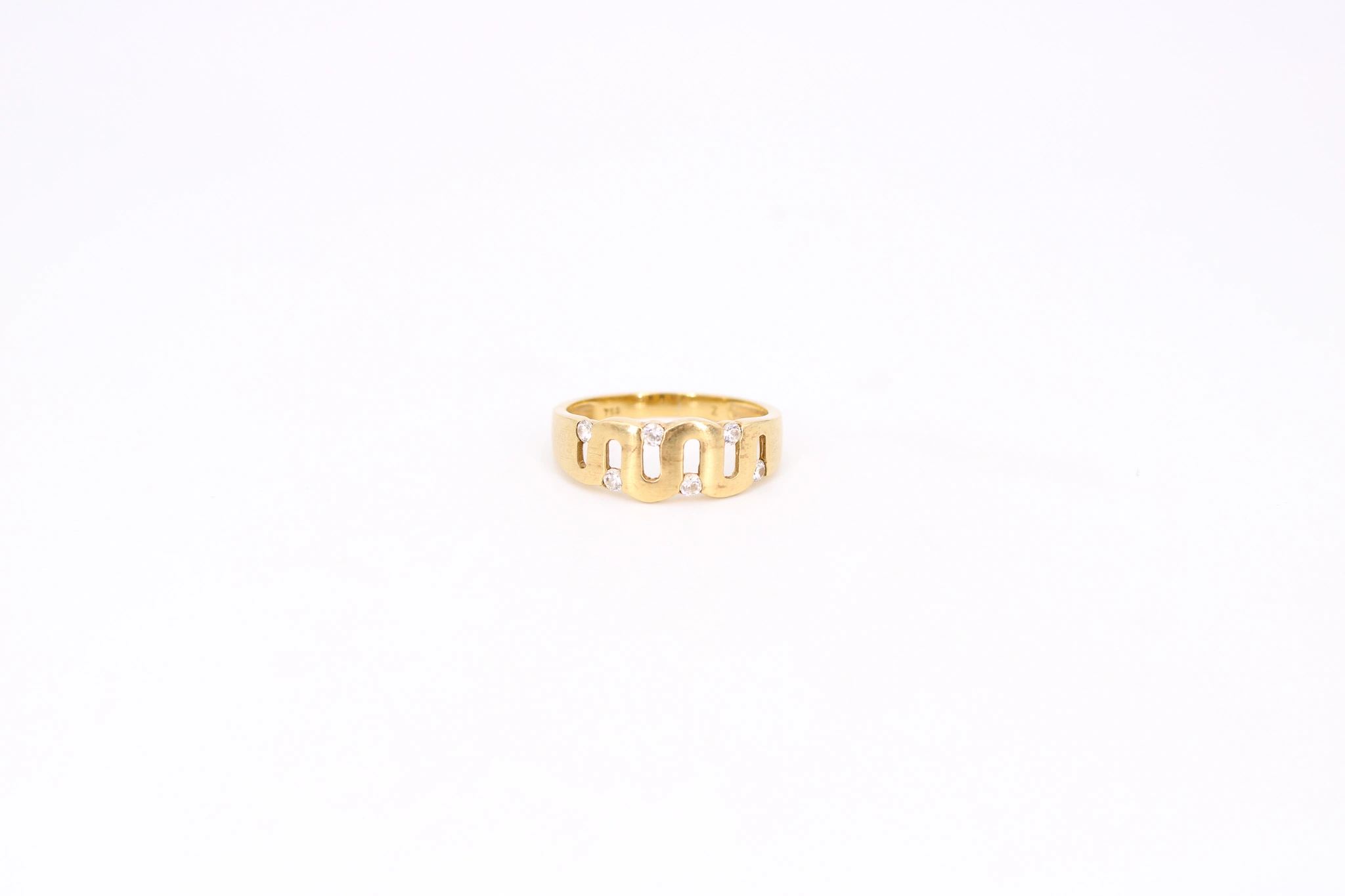 Anillo de oro ondulado calado 18K — vista alternativa