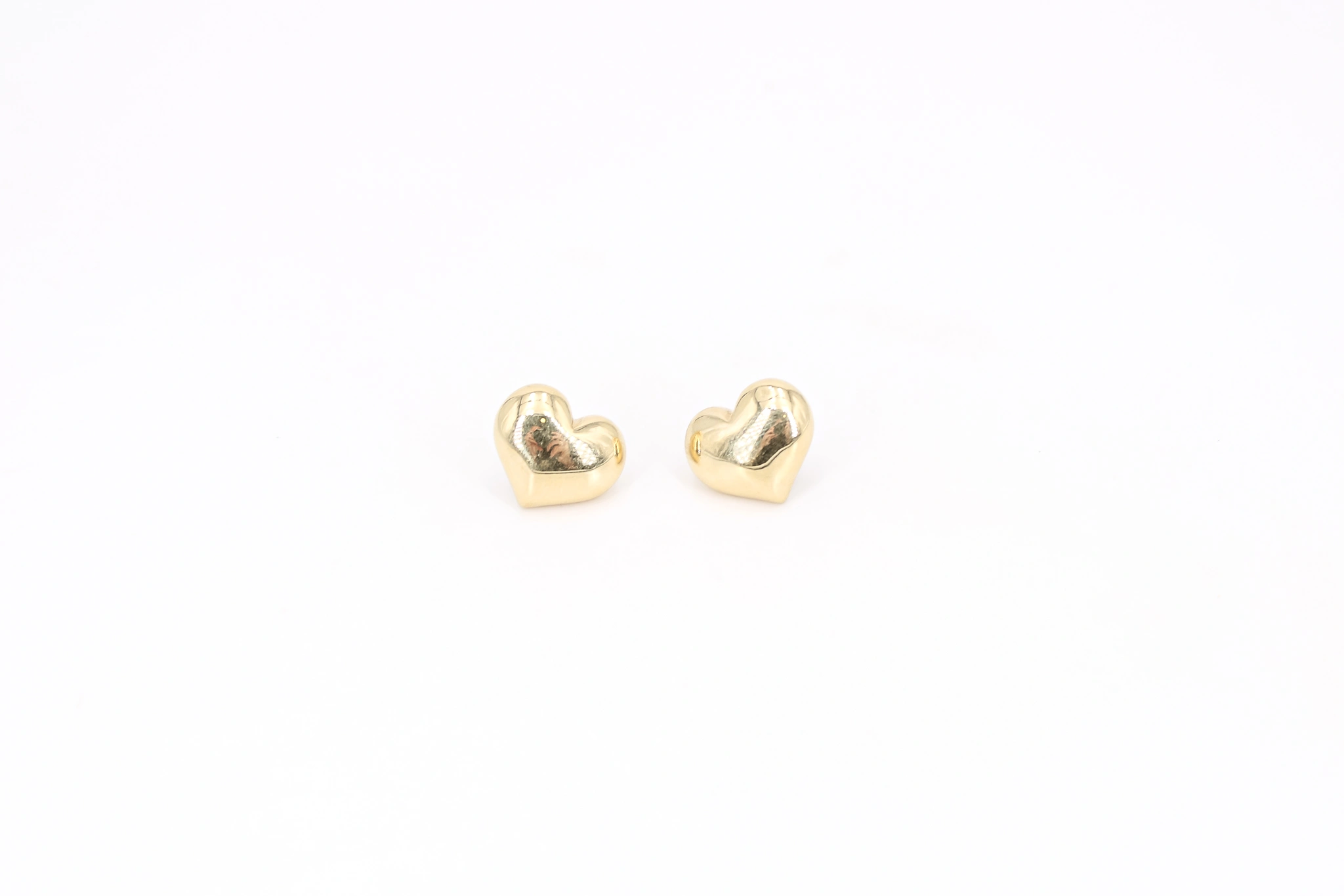 Pendientes forma de corazón de oro 18K