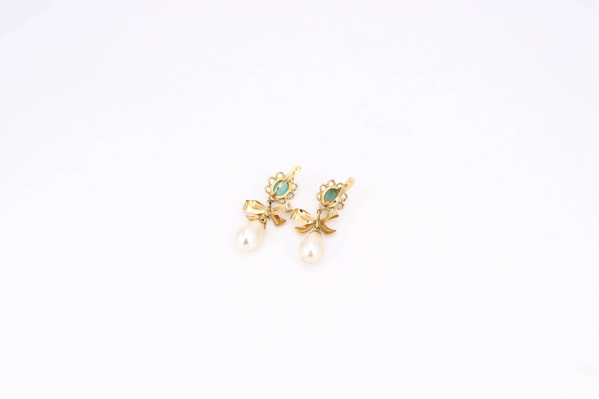 Pendientes colgantes de oro 18K con lazo y perla — foto 3