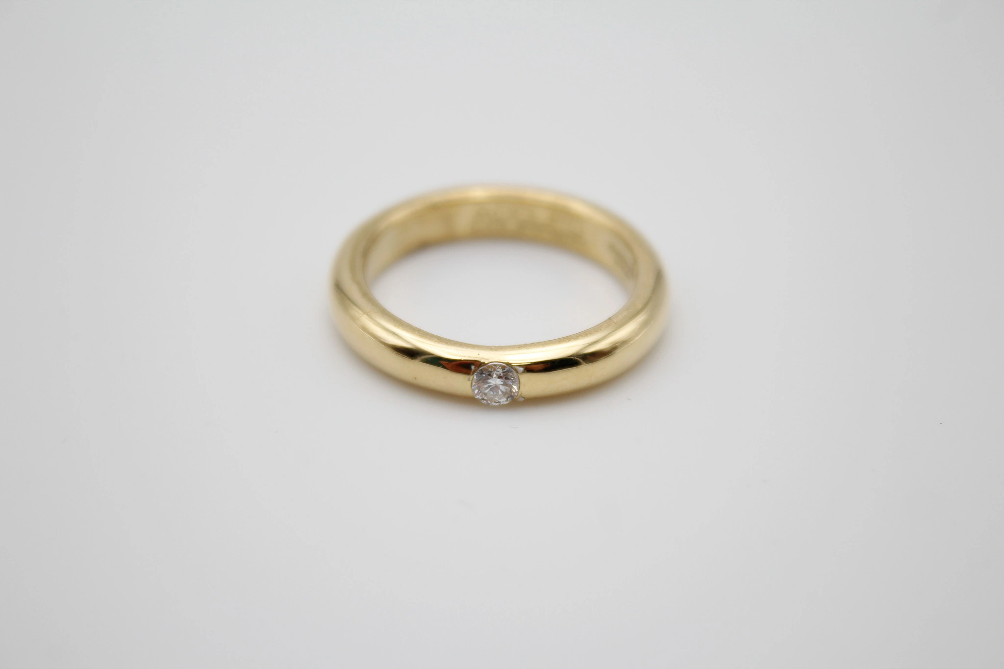 Solitario de oro de 18k con diamantes — foto 3