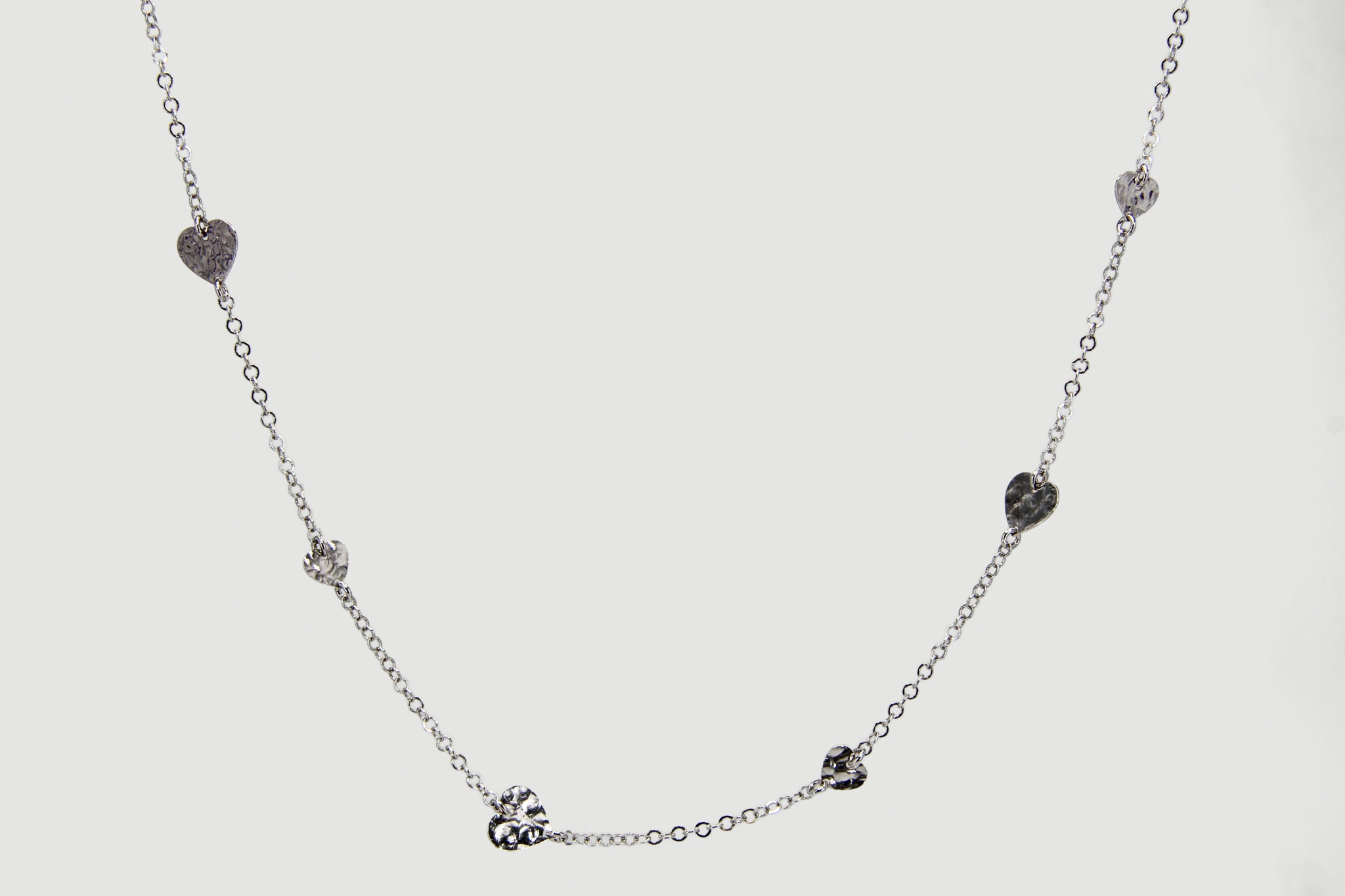Gargantilla de plata 925 con corazones y perlas