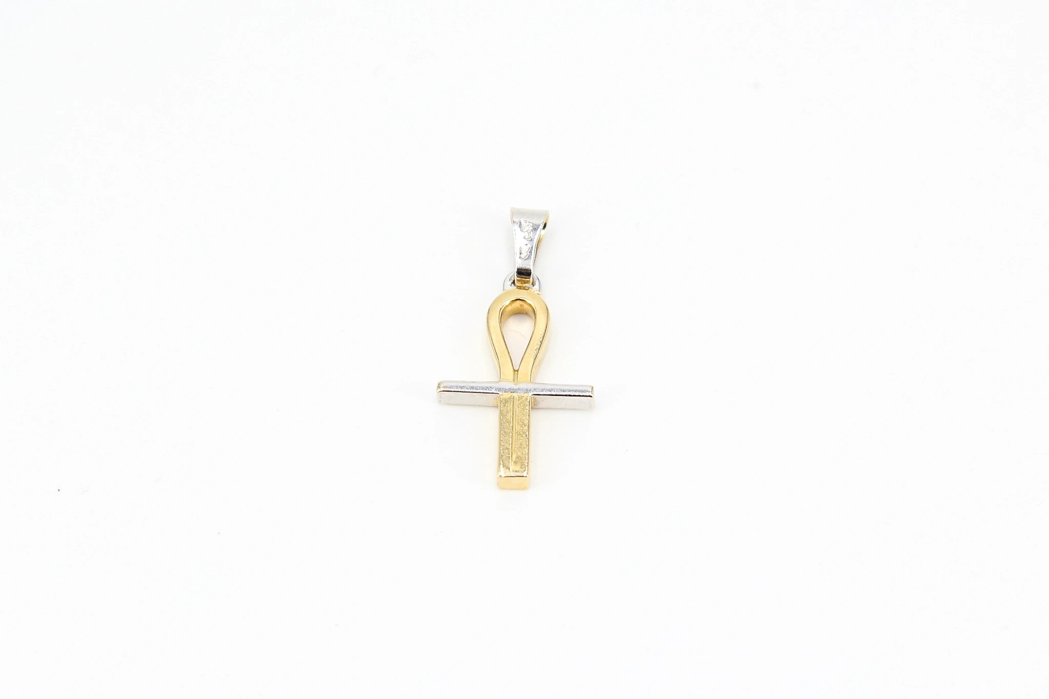 Cruz Ankh de oro bicolor 18k — vista alternativa