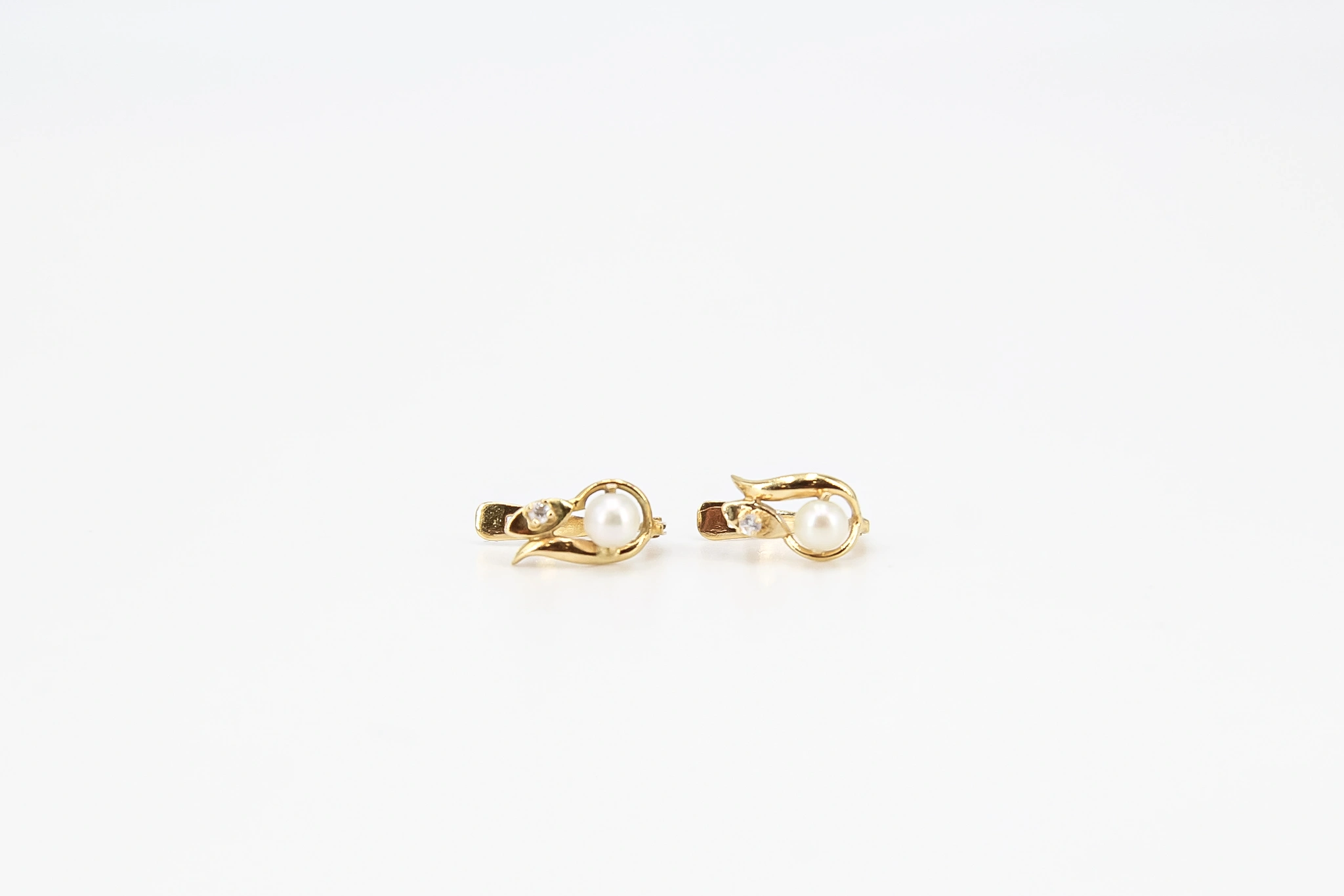 Pendientes de oro 18K con perla