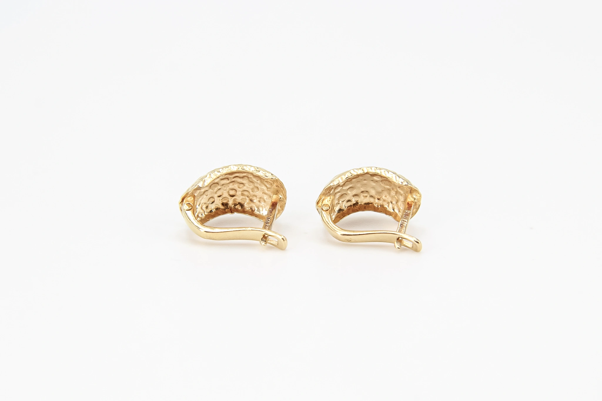 Pendientes media luna de oro martillado 18K — vista alternativa