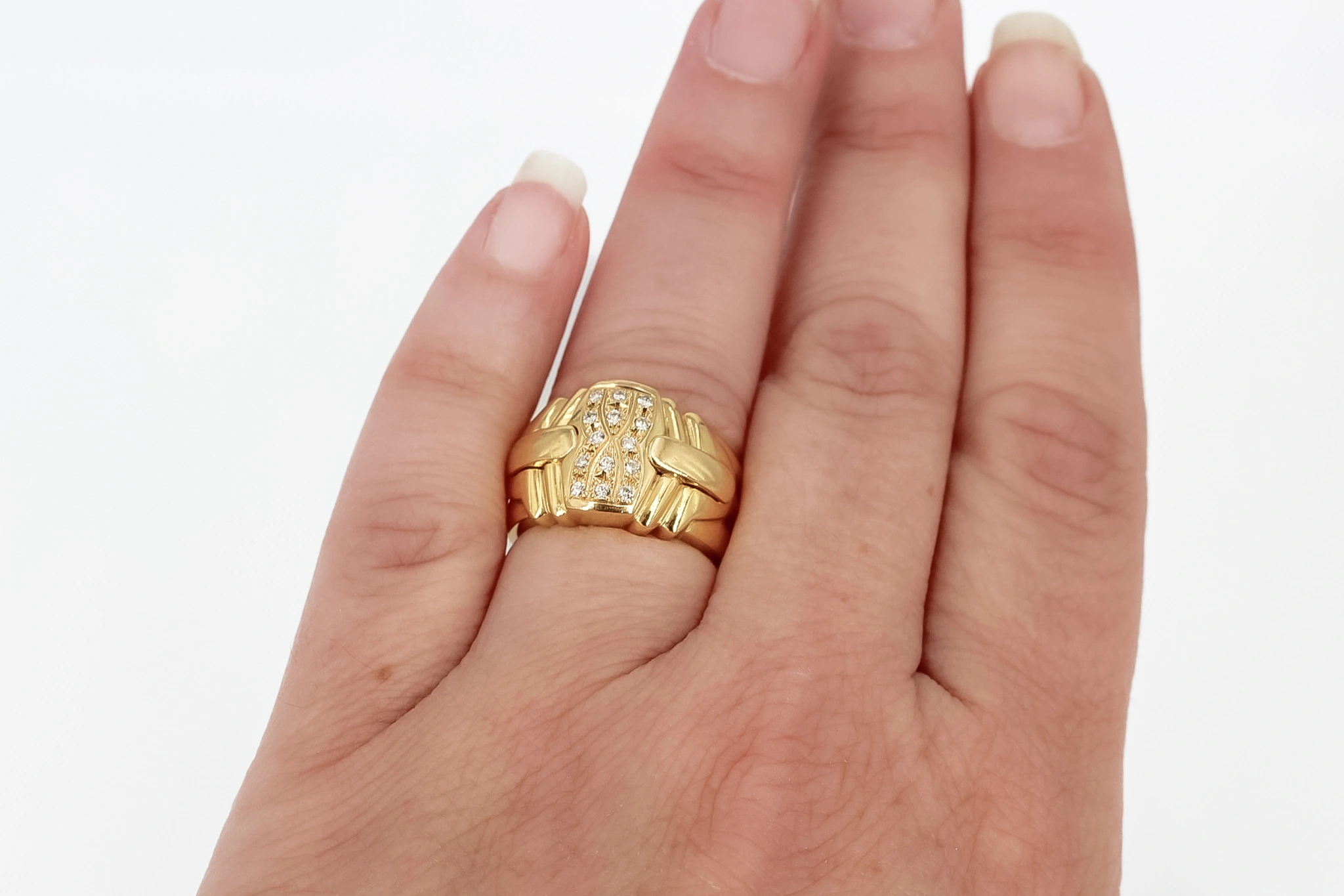 Anillo de oro 18K con panel rectangular pavimentado — foto 3